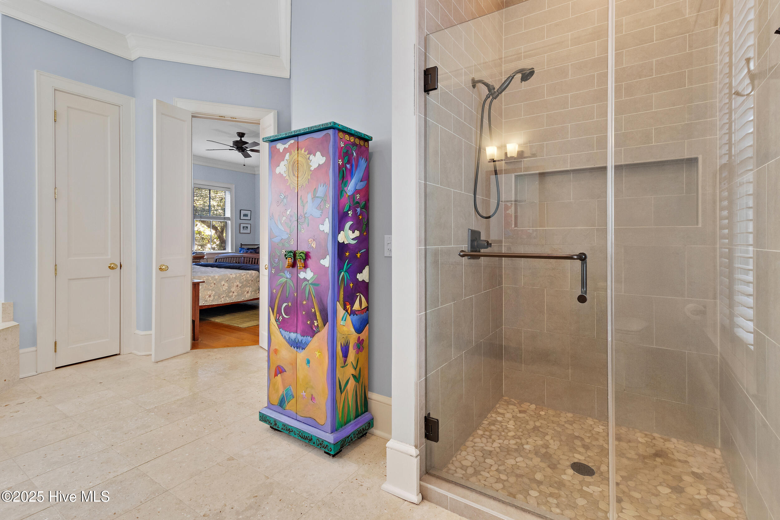 100540222 | Photo 30