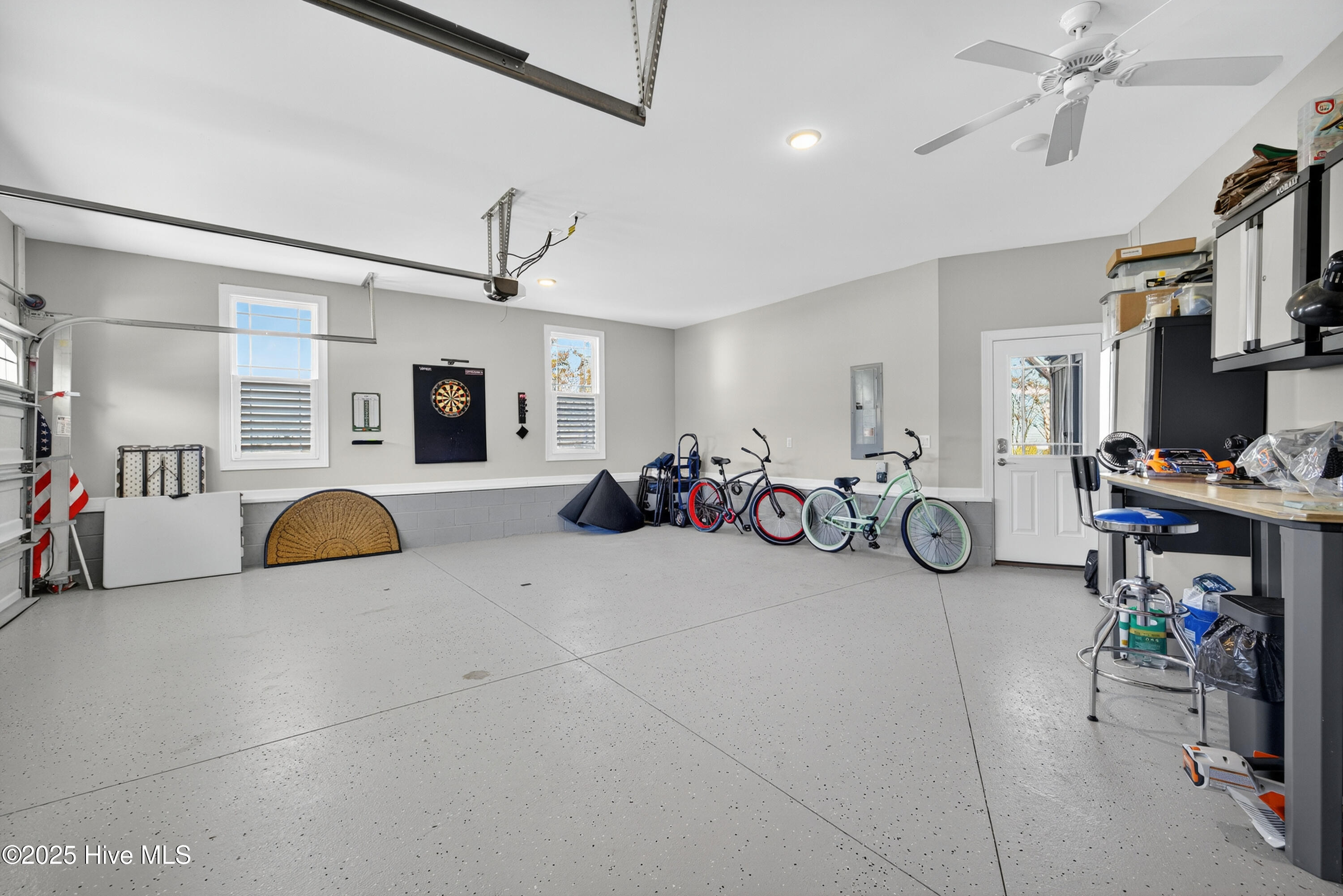 100541108 | Photo 32