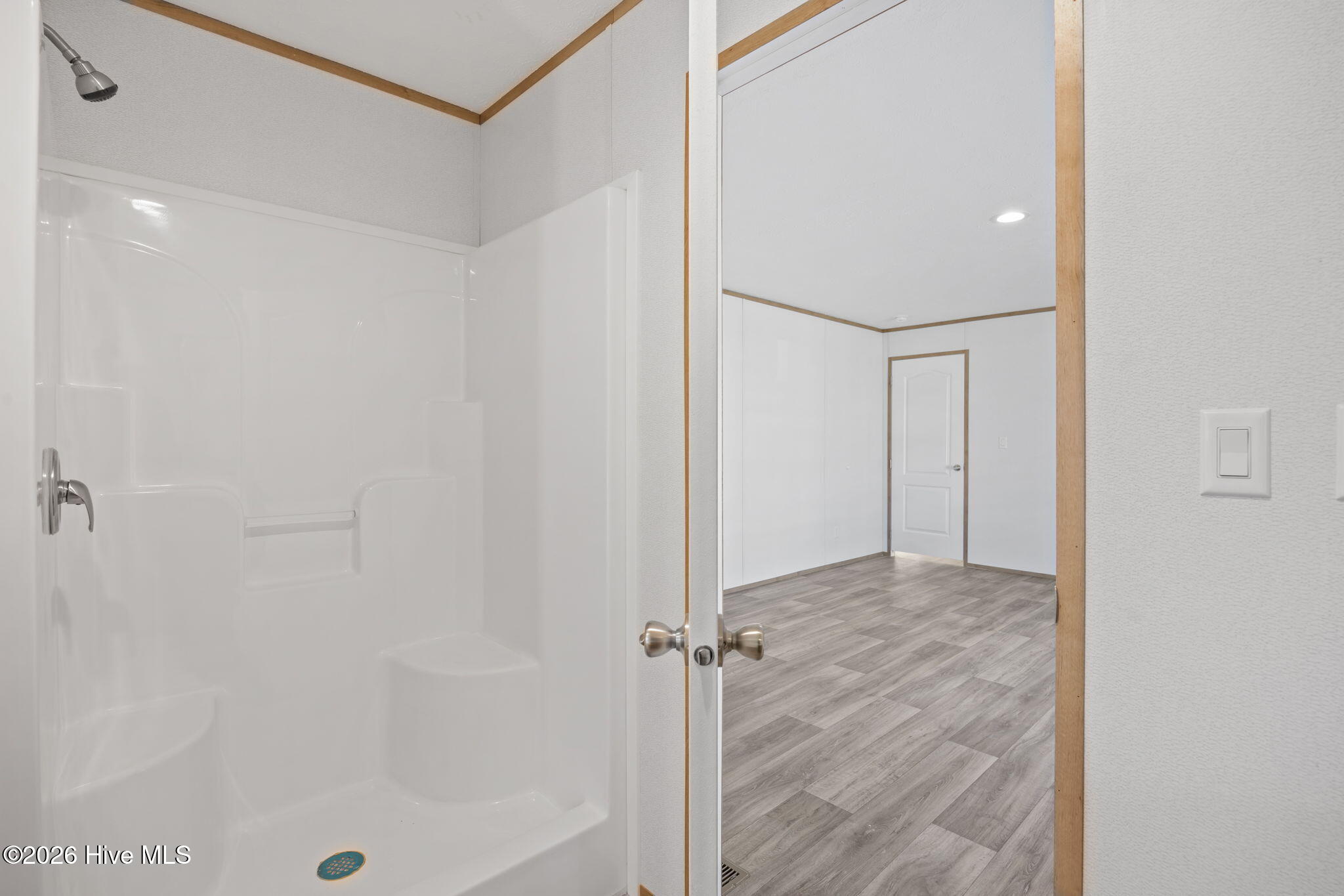 100561520 | Photo 21