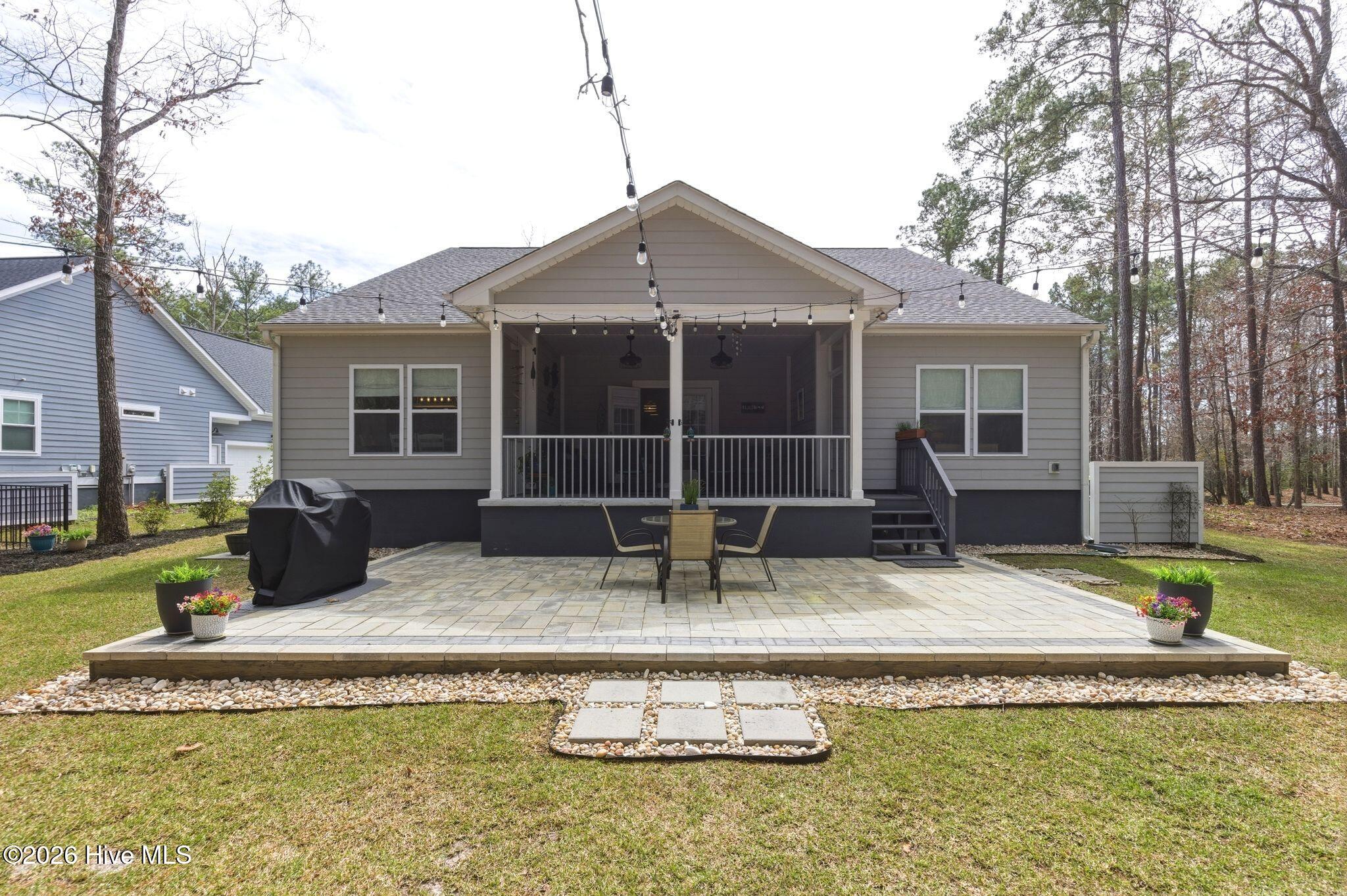 100560702 | Photo 19