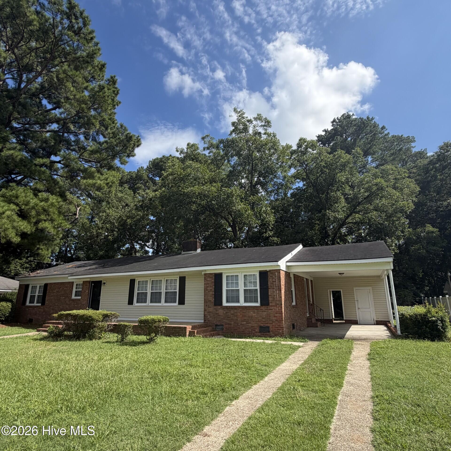 Exterior photo of 1204 S Wright Road, Greenville, NC 27858. MLS: 100594131