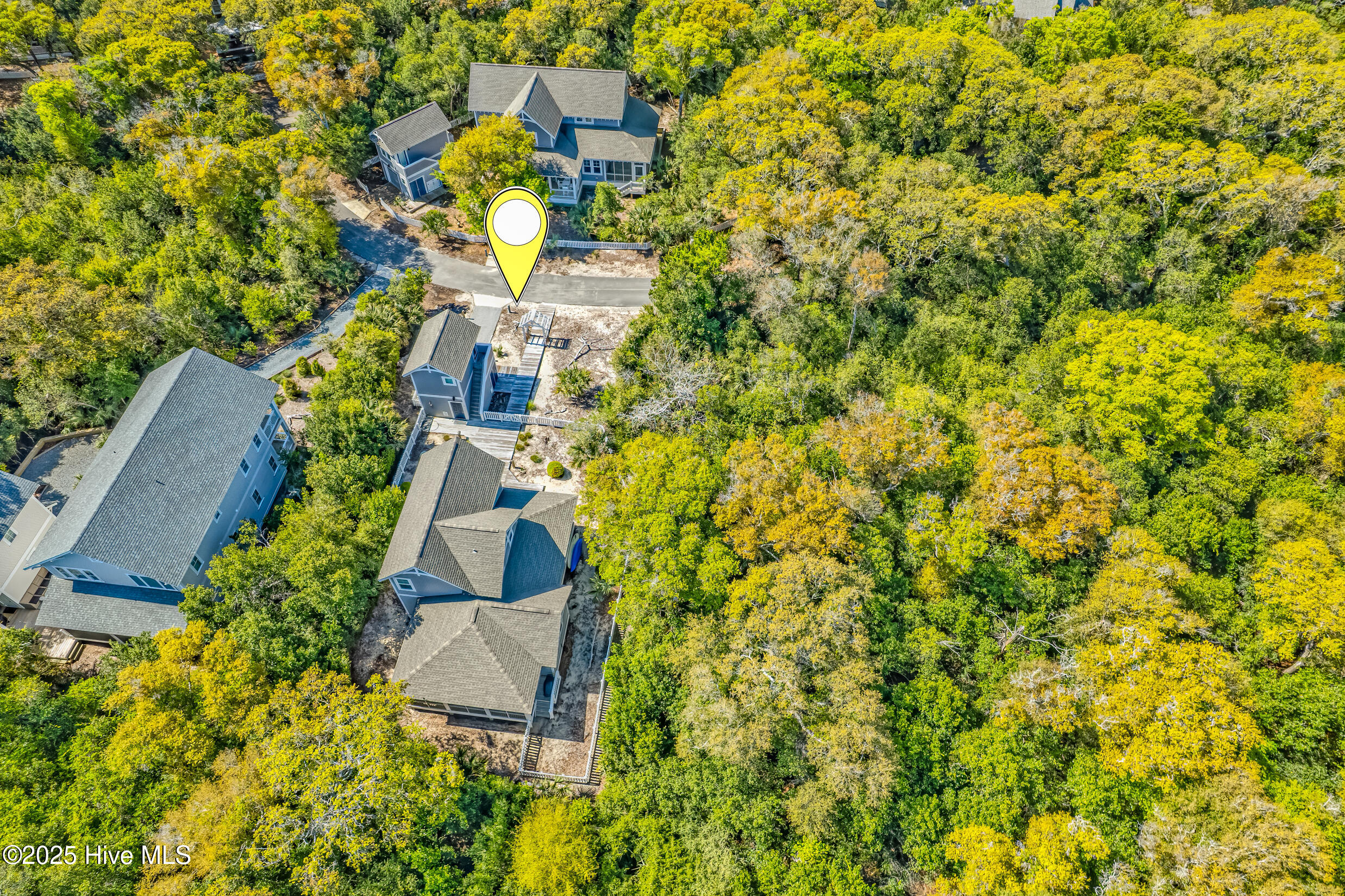 100501018 | Photo 45