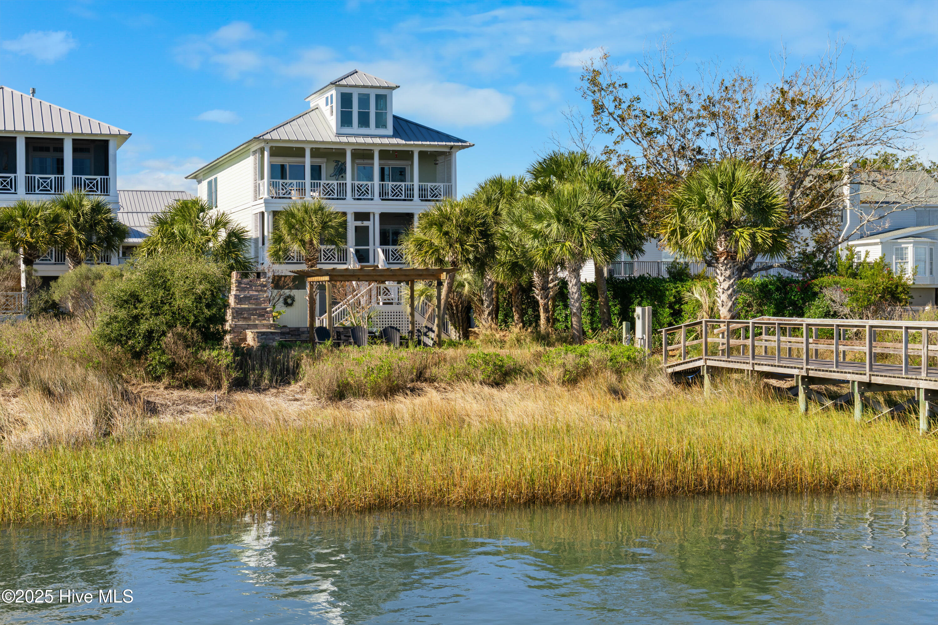 100541249 | Photo 80