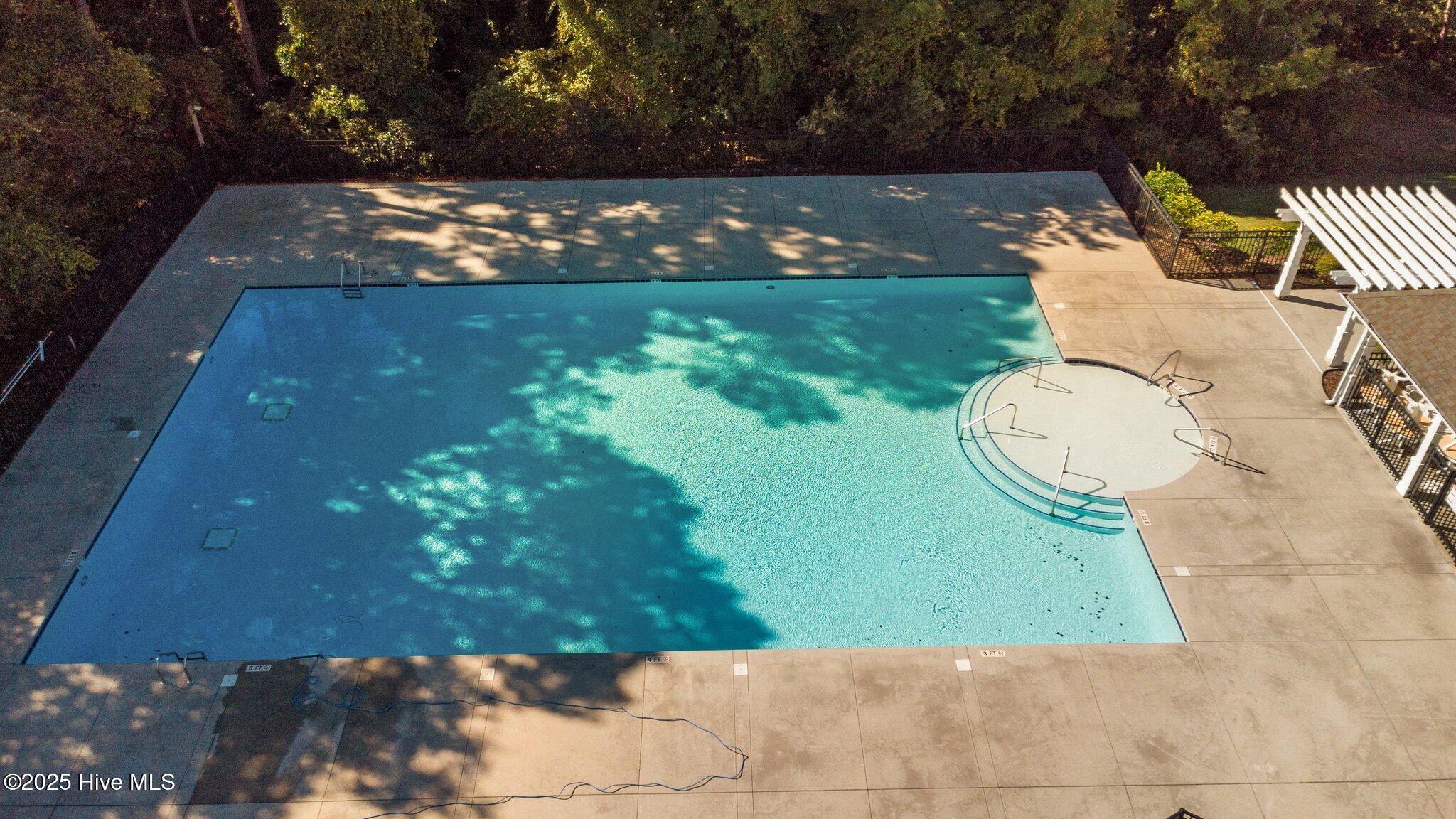 100546481 | Photo 43