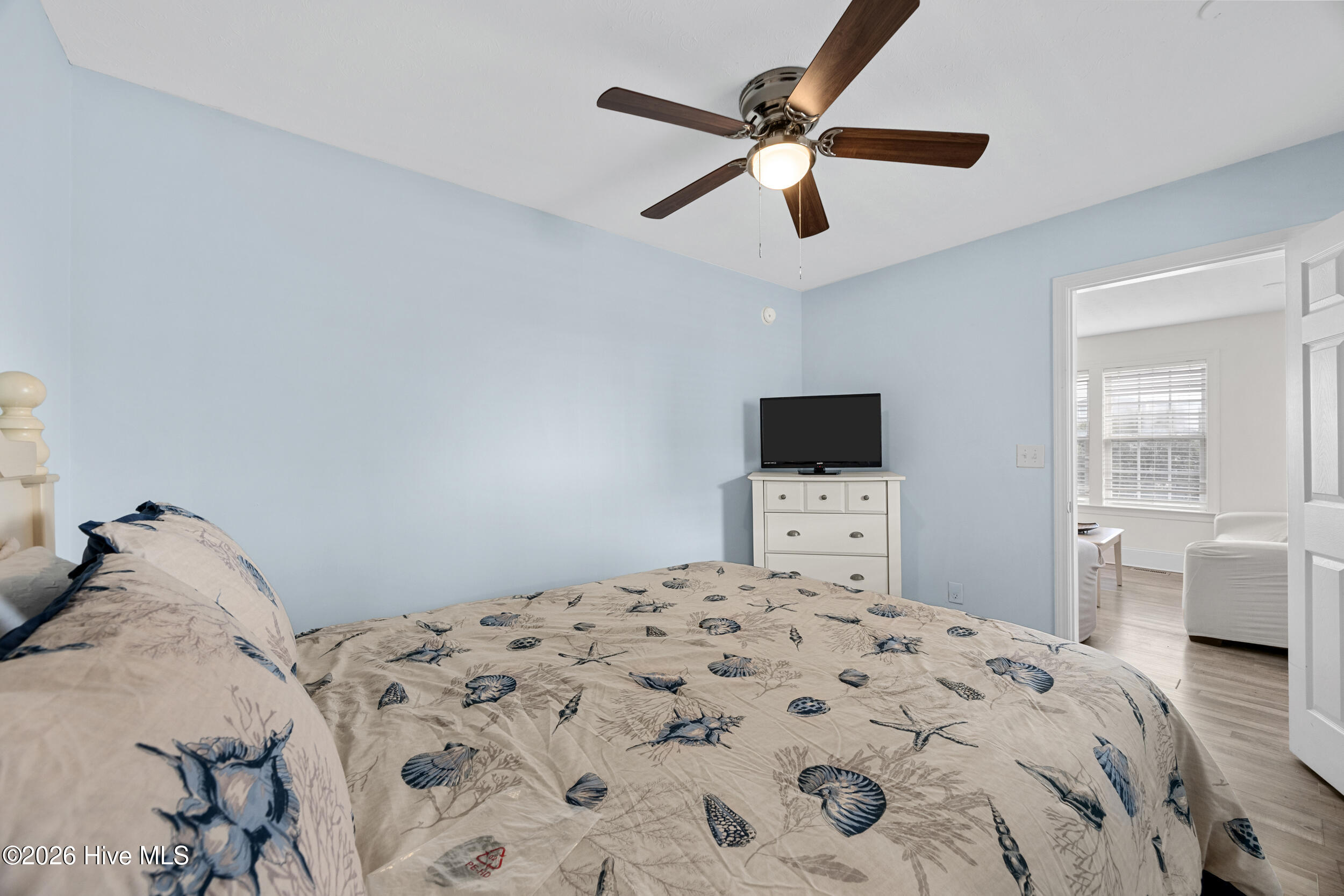 100552950 | Photo 27