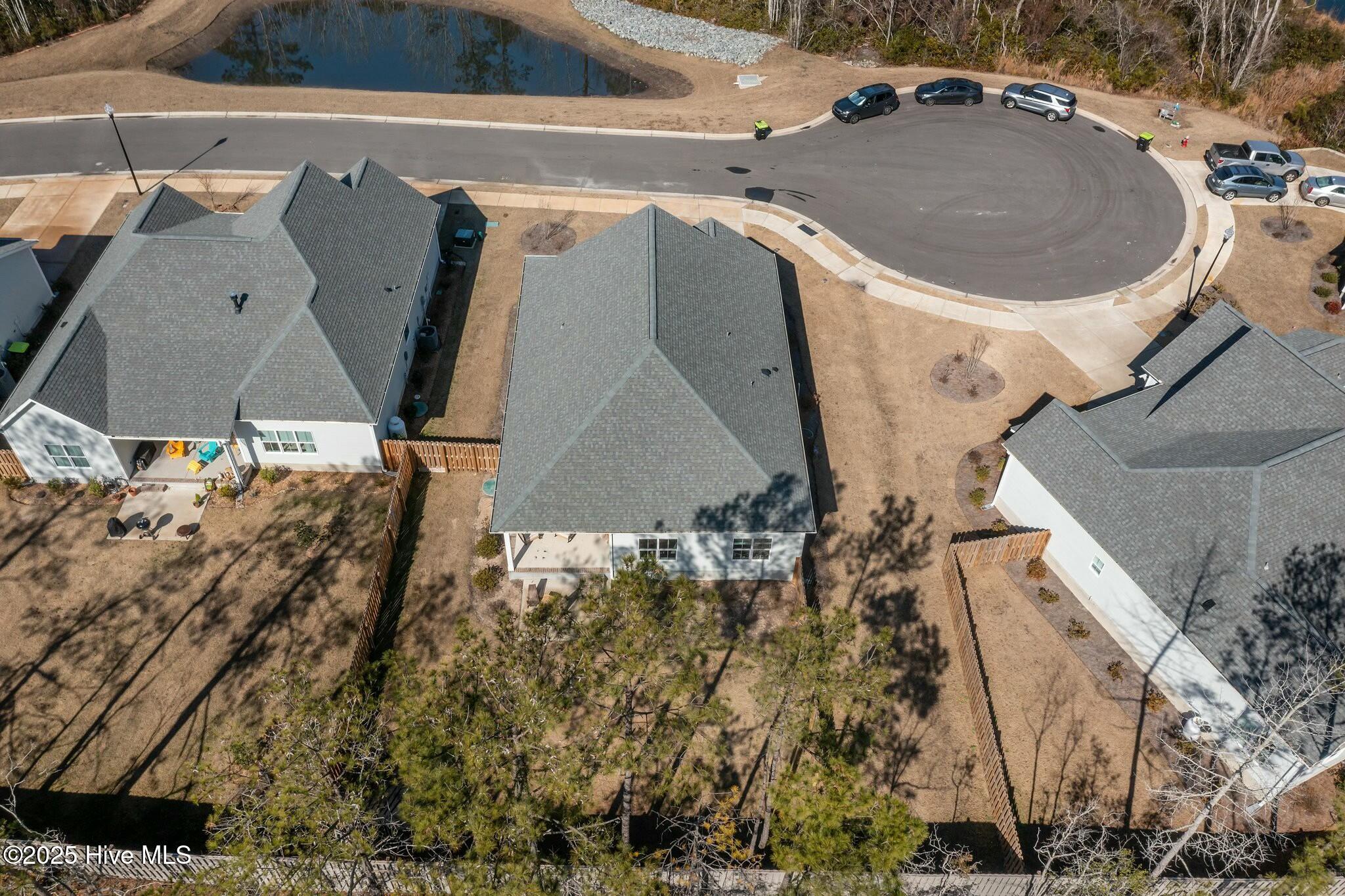 100558663 | Photo 42