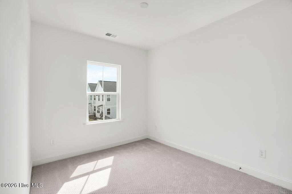 100540723 | Photo 16