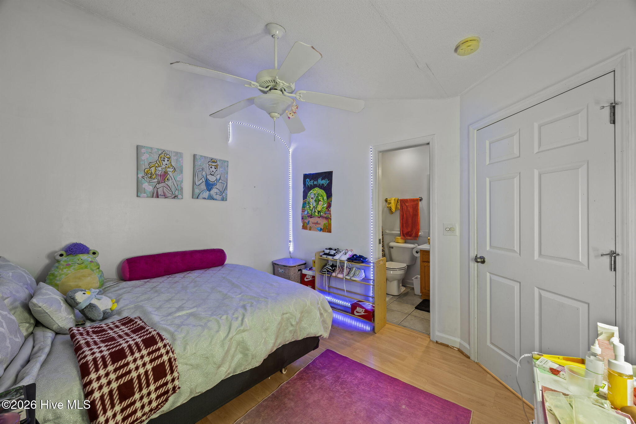 222 Saratoga 