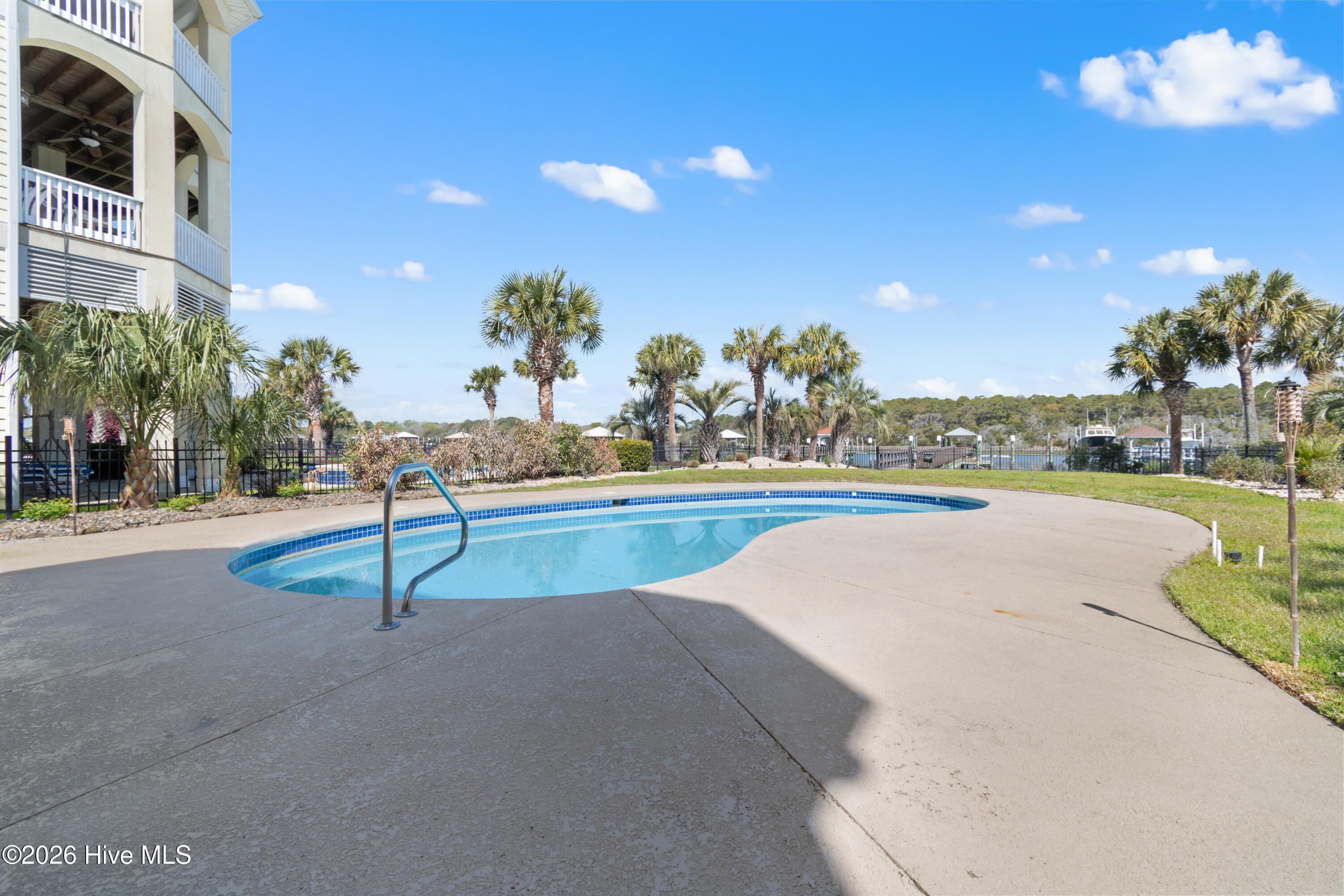 100566574 | Photo 65