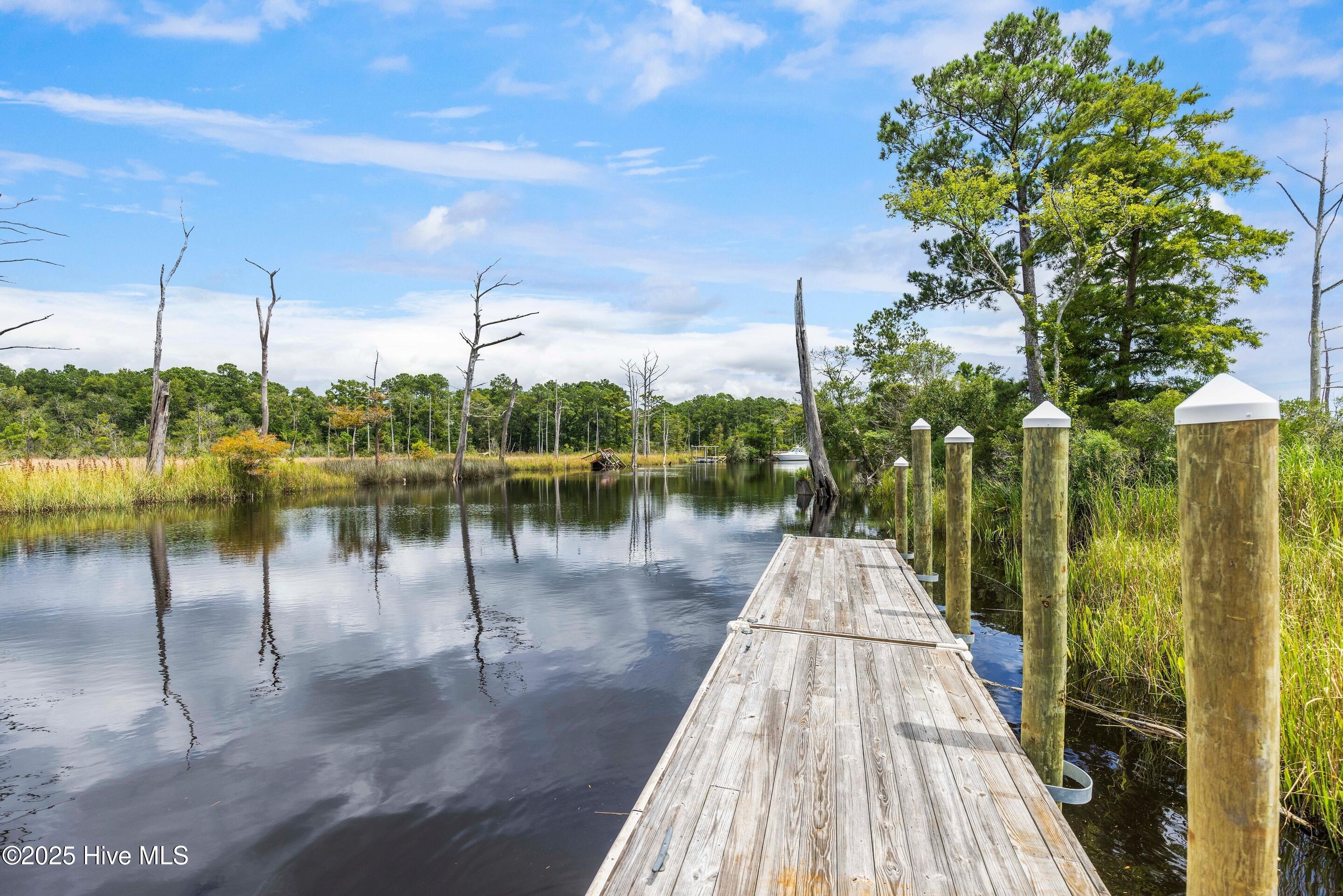 100545595 | Photo 77