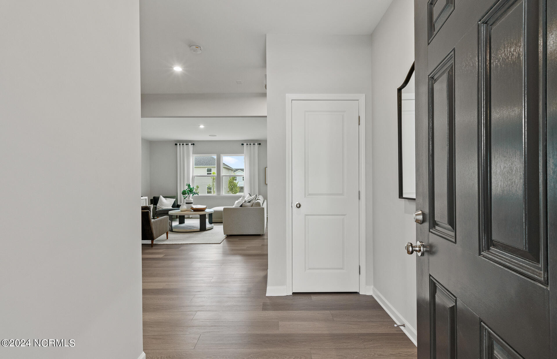 100531068 | Photo 17