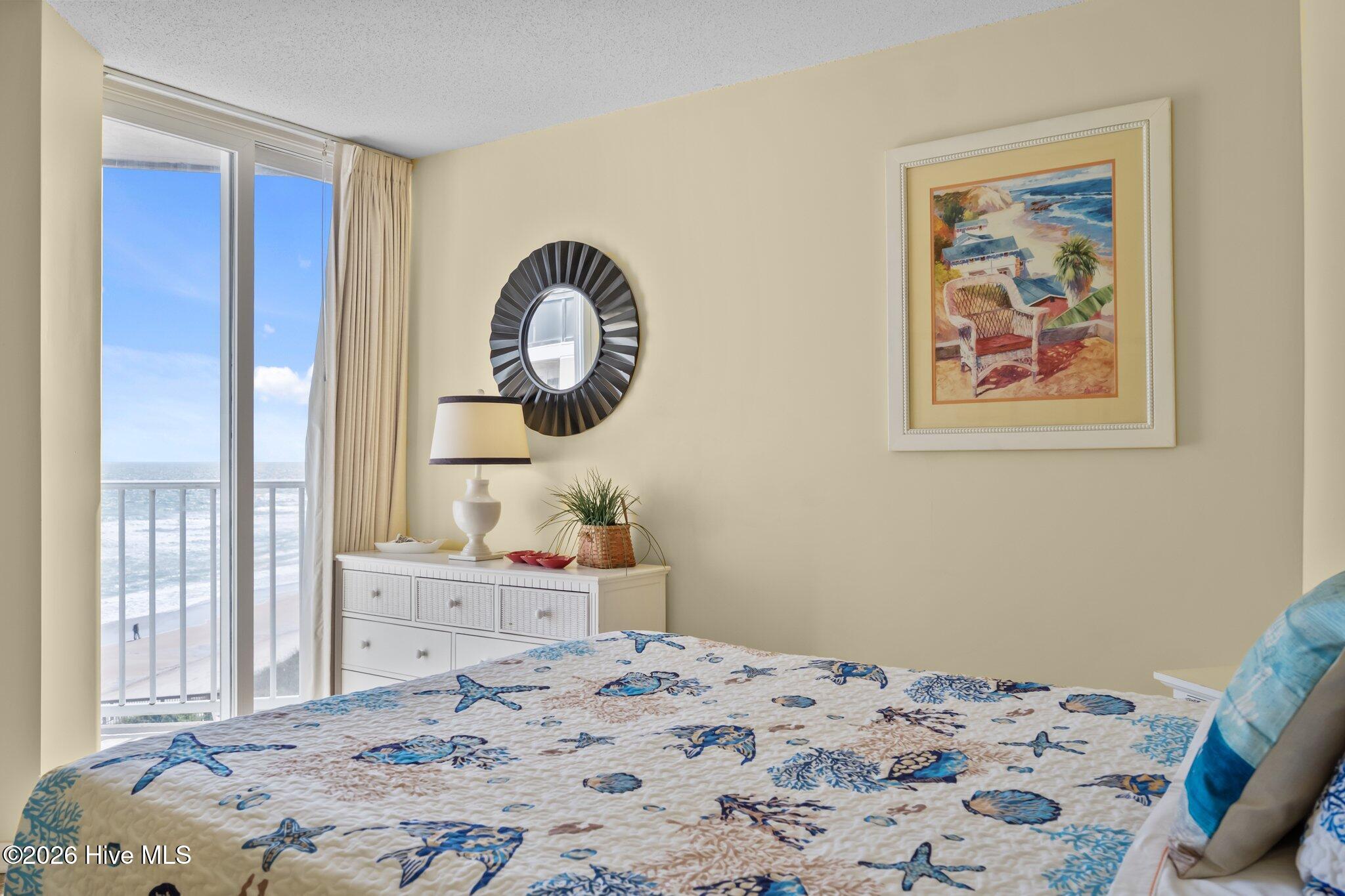 100565152 | Photo 19