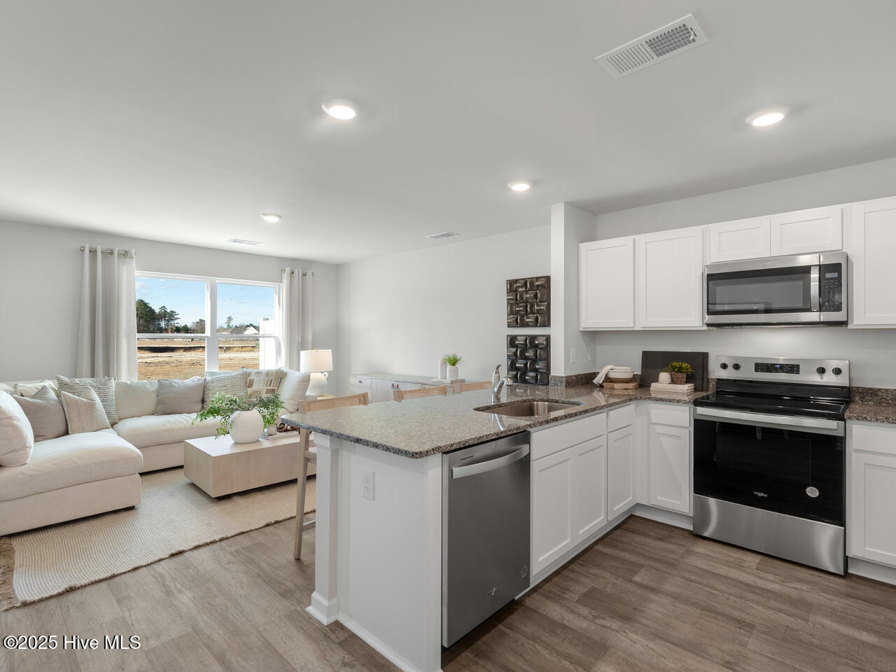 116 N Grassland Road UNIT 17, Surf City, NC, 28445