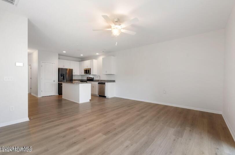 100549464 | Photo 16