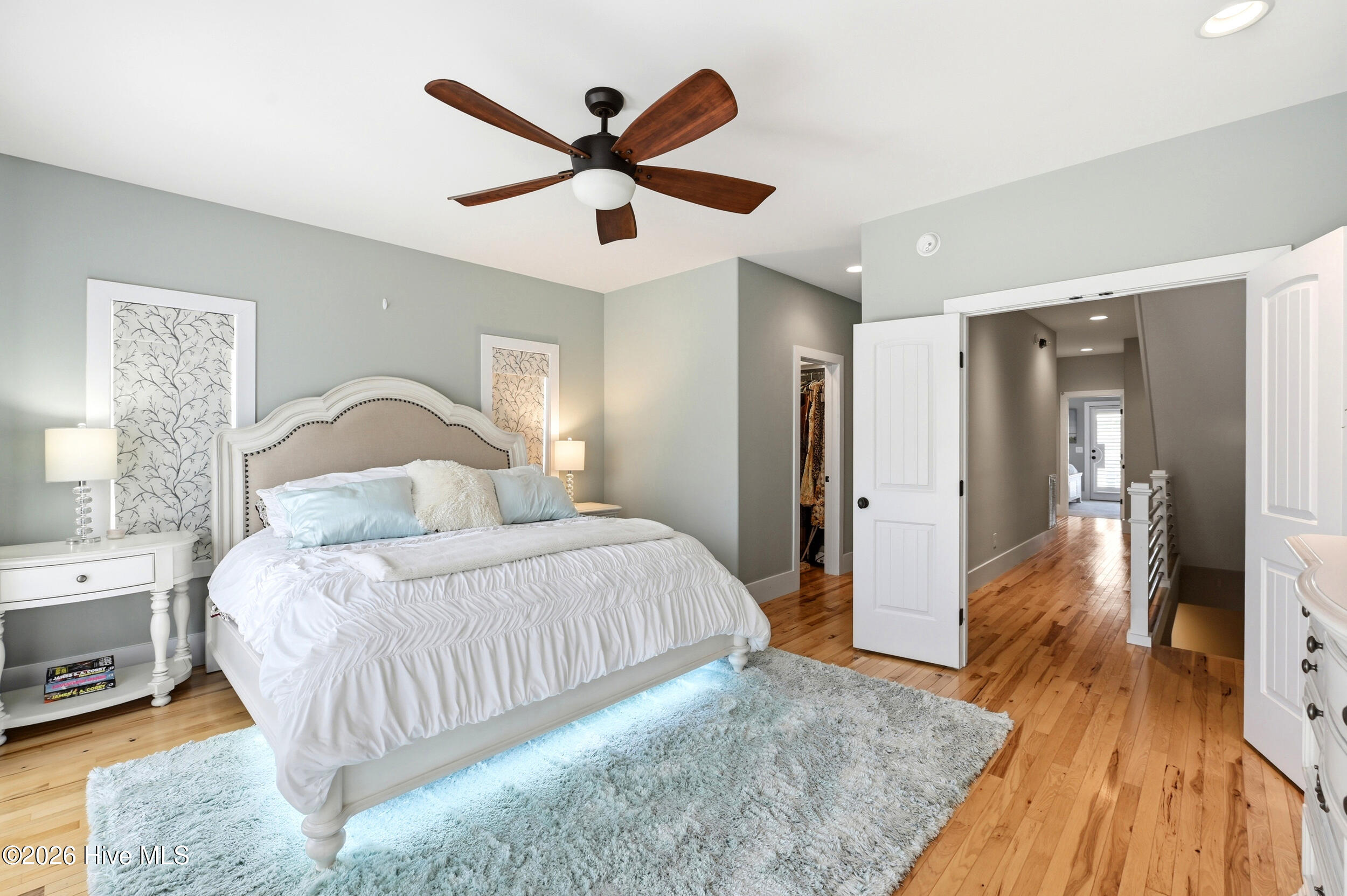 100568408 | Photo 20