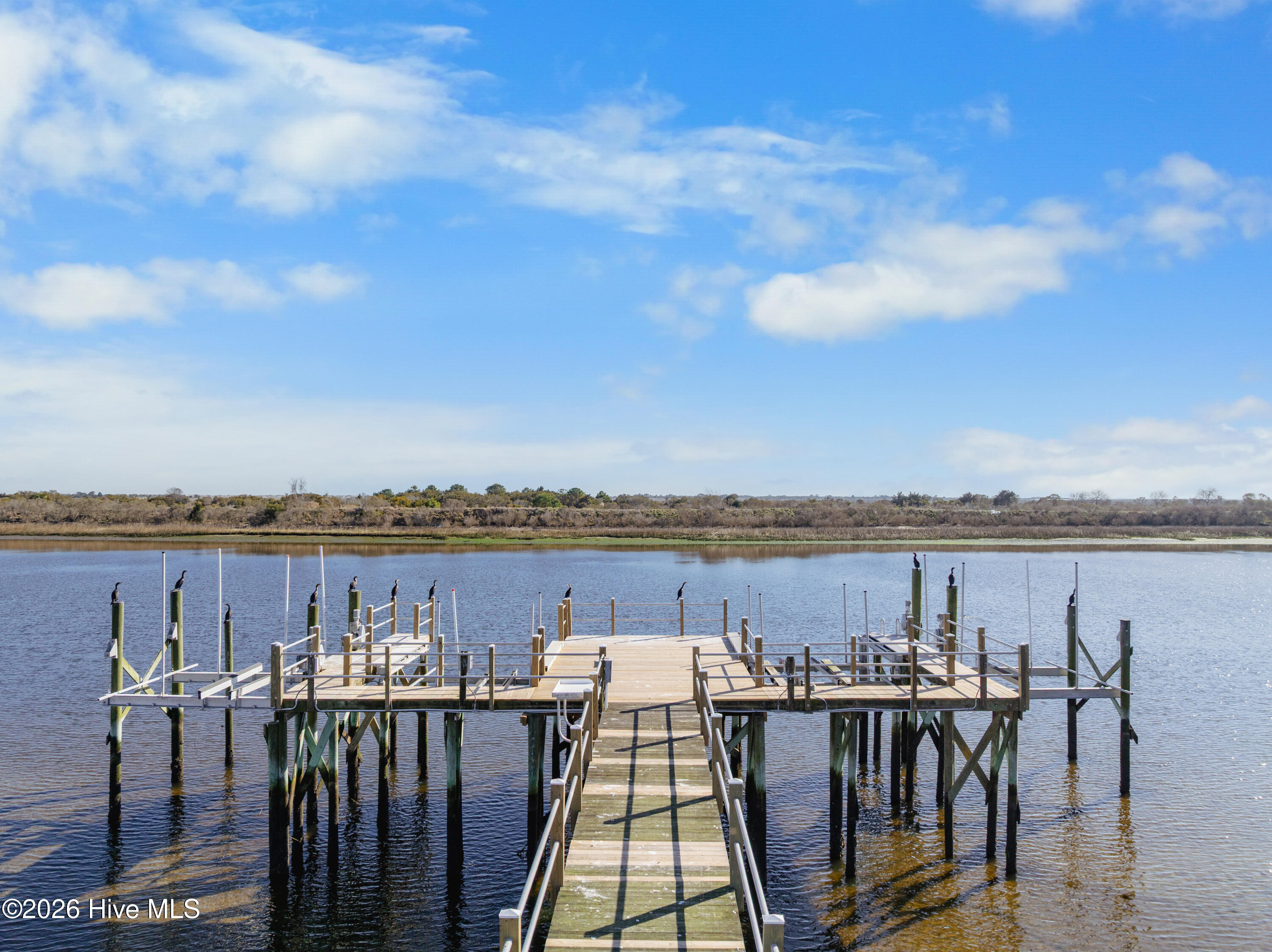 100556700 | Photo 70