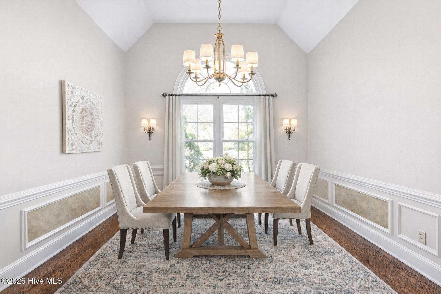 100534013 | Photo 22