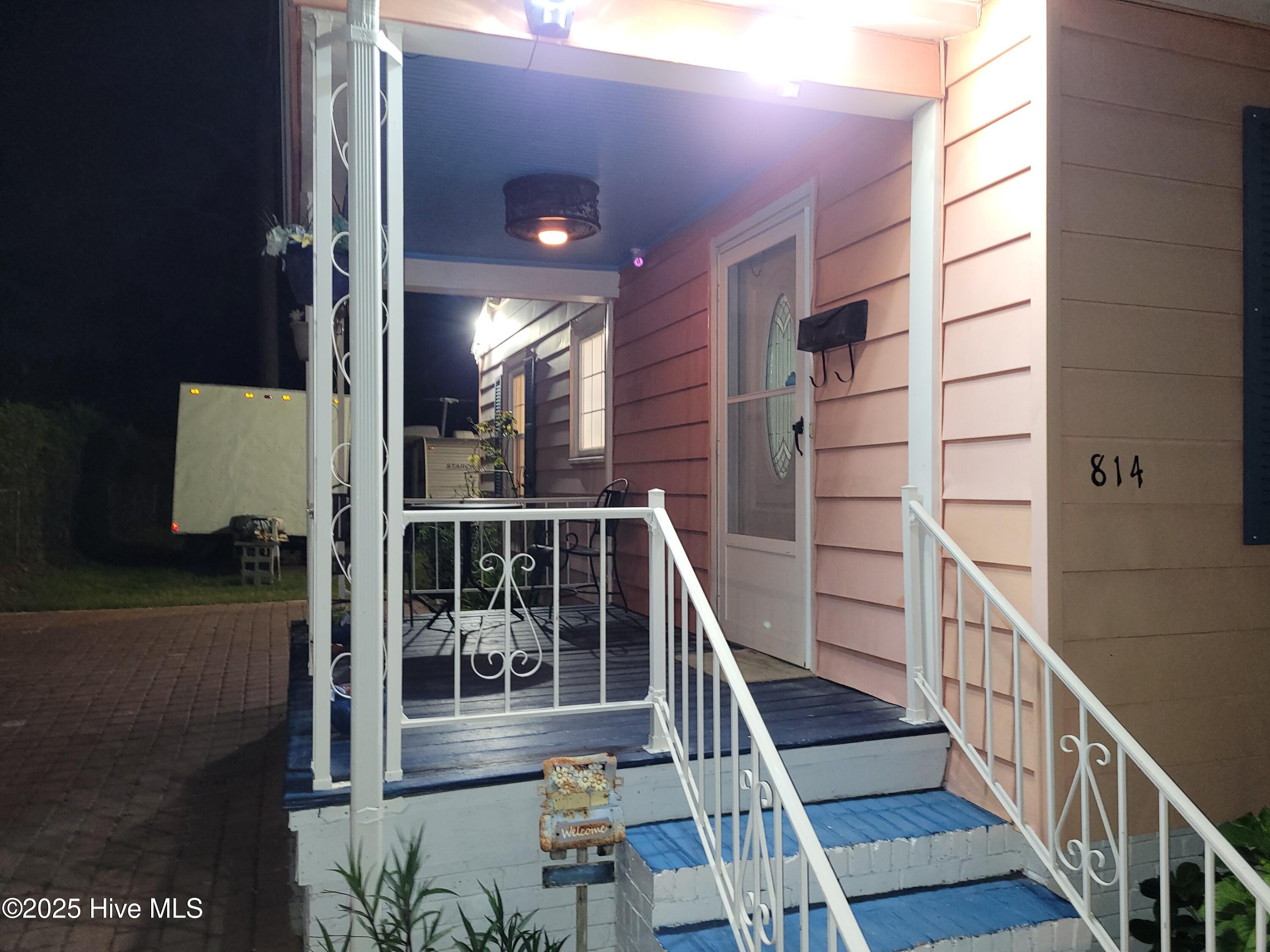 100531827 | Photo 37