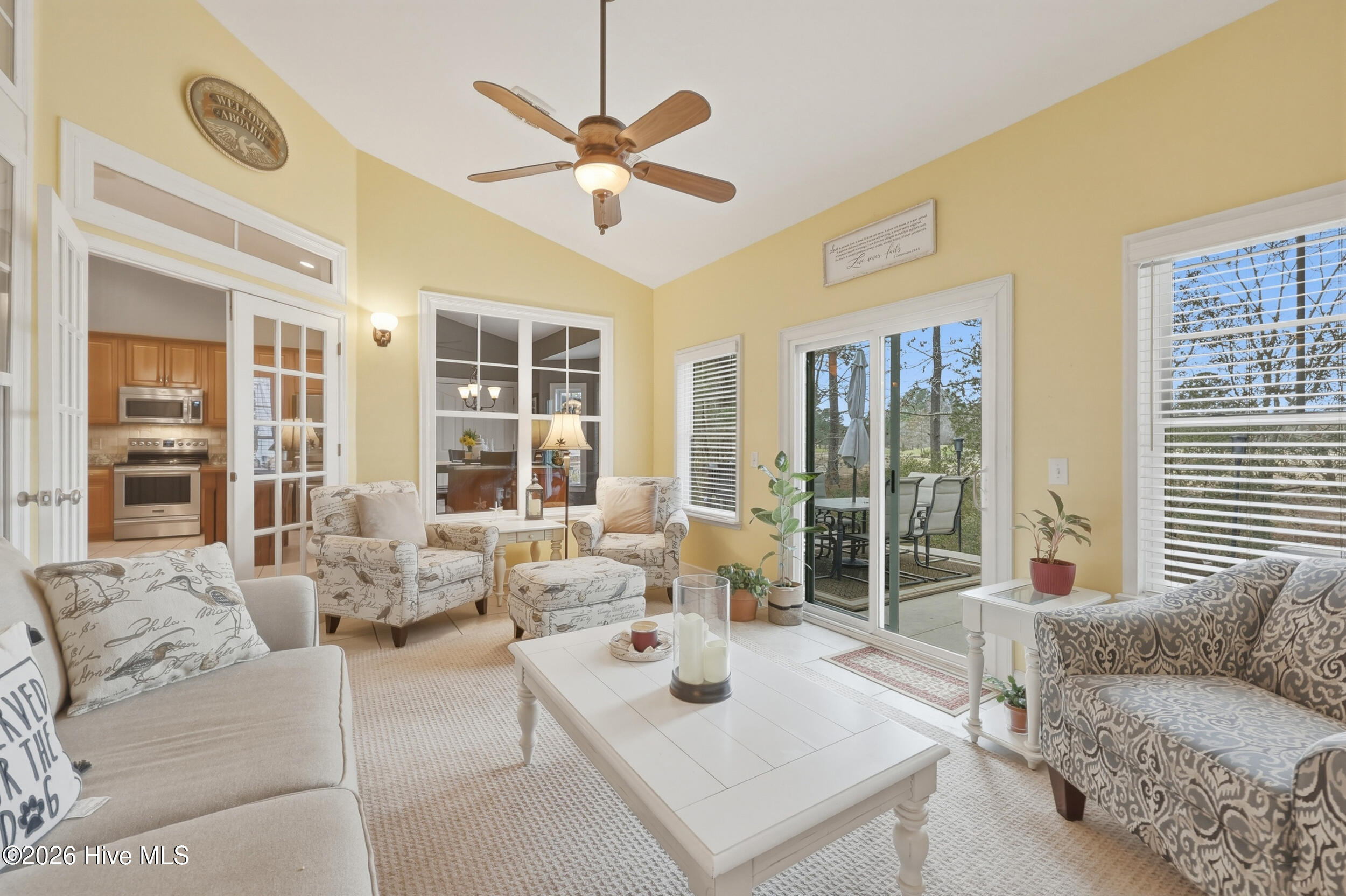 100555932 | Photo 19