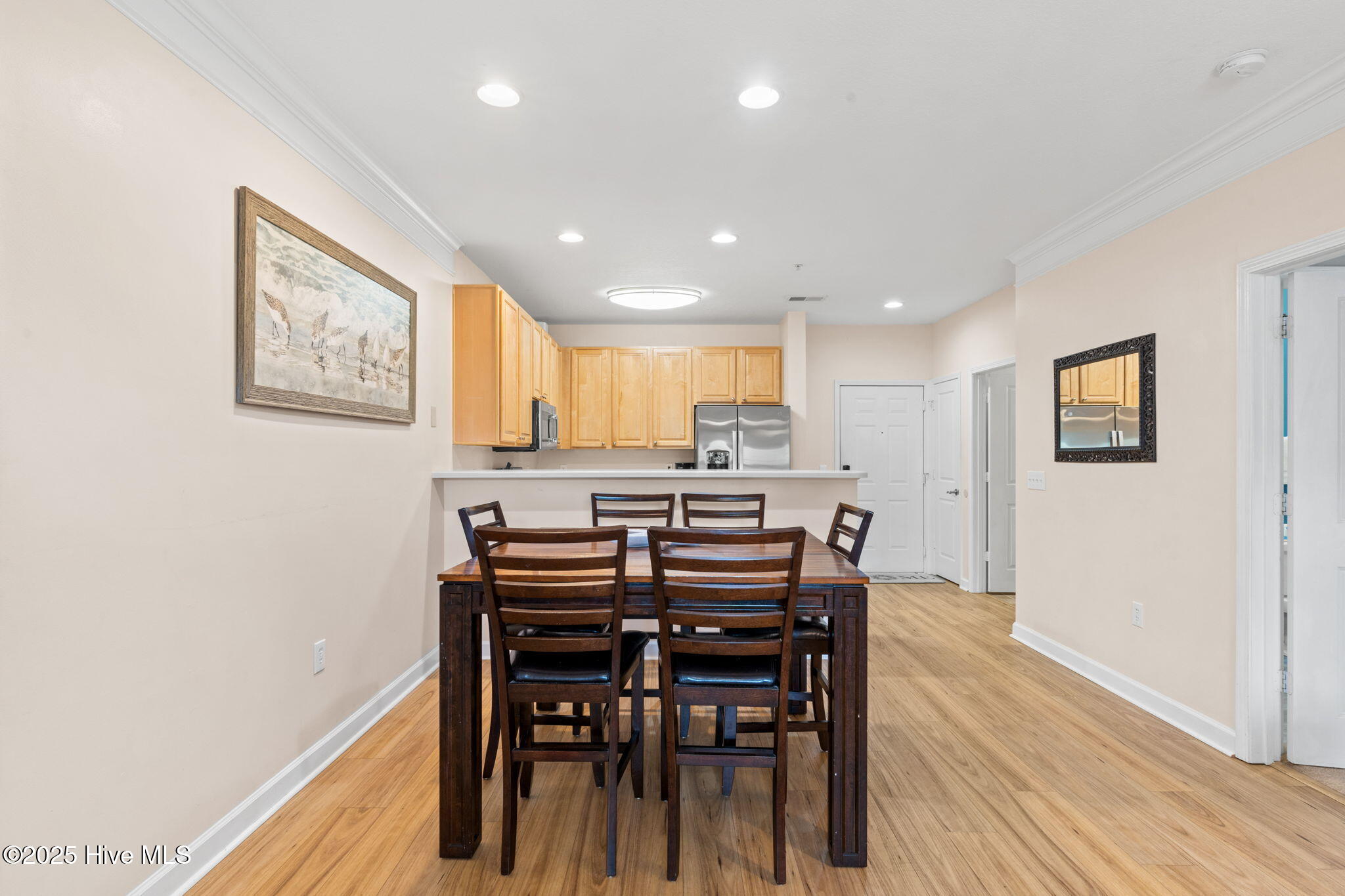 100530716 | Photo 13