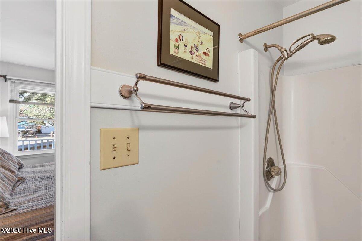 100549781 | Photo 32