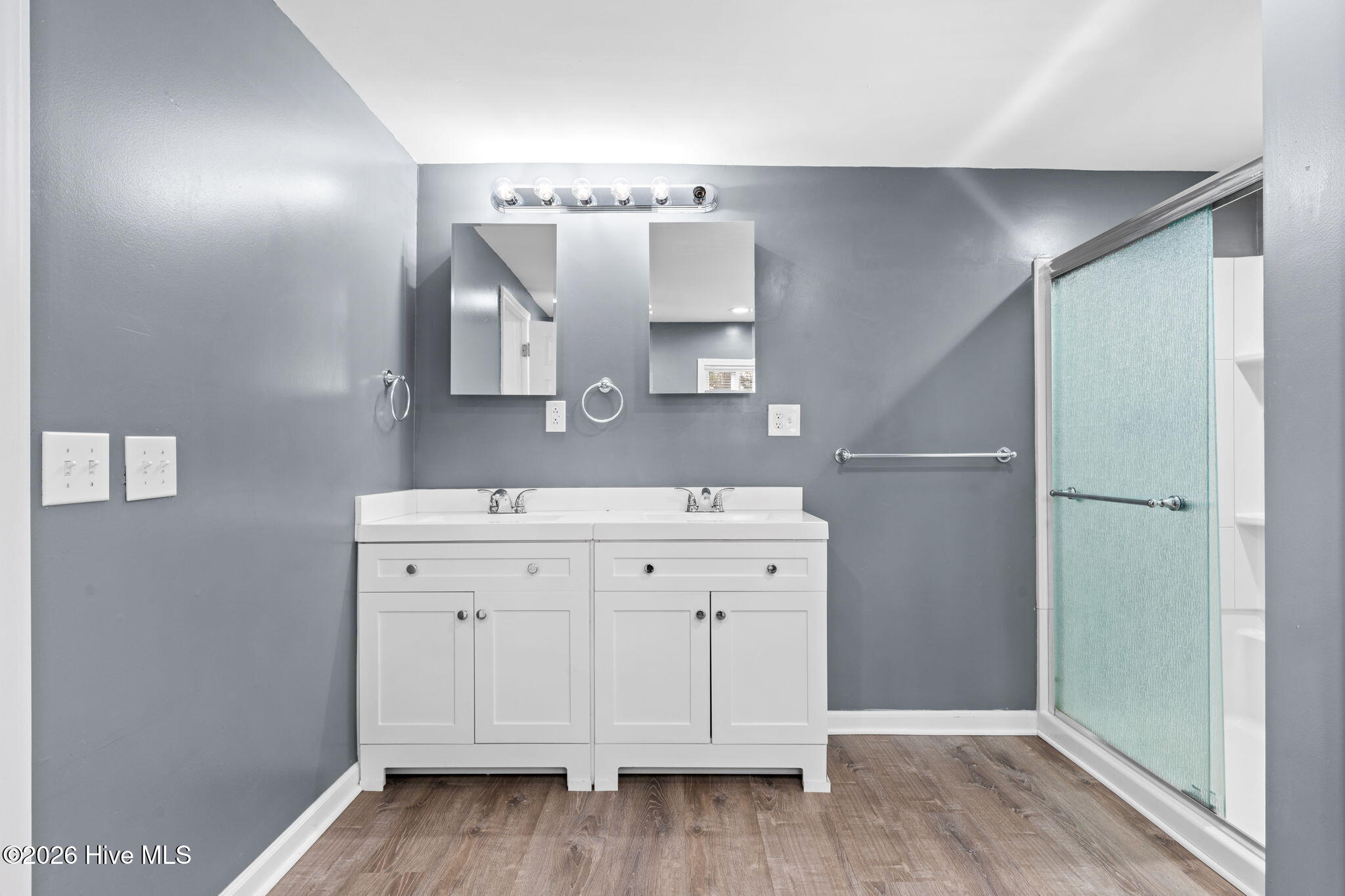 100551725 | Photo 48