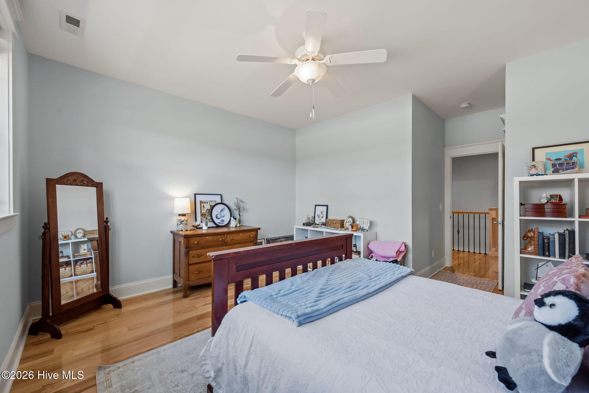 100554318 | Photo 40