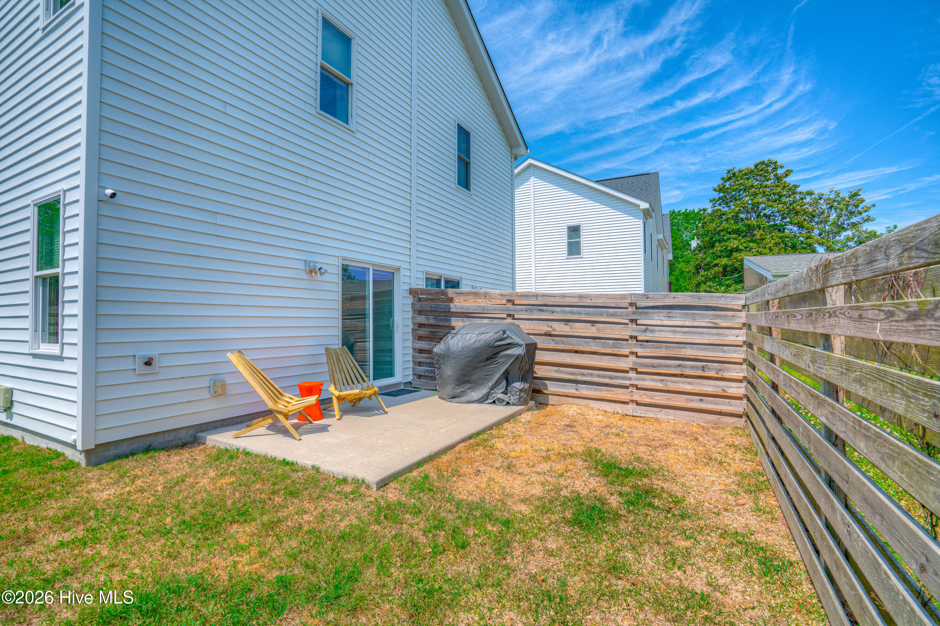 100569928 | Photo 28