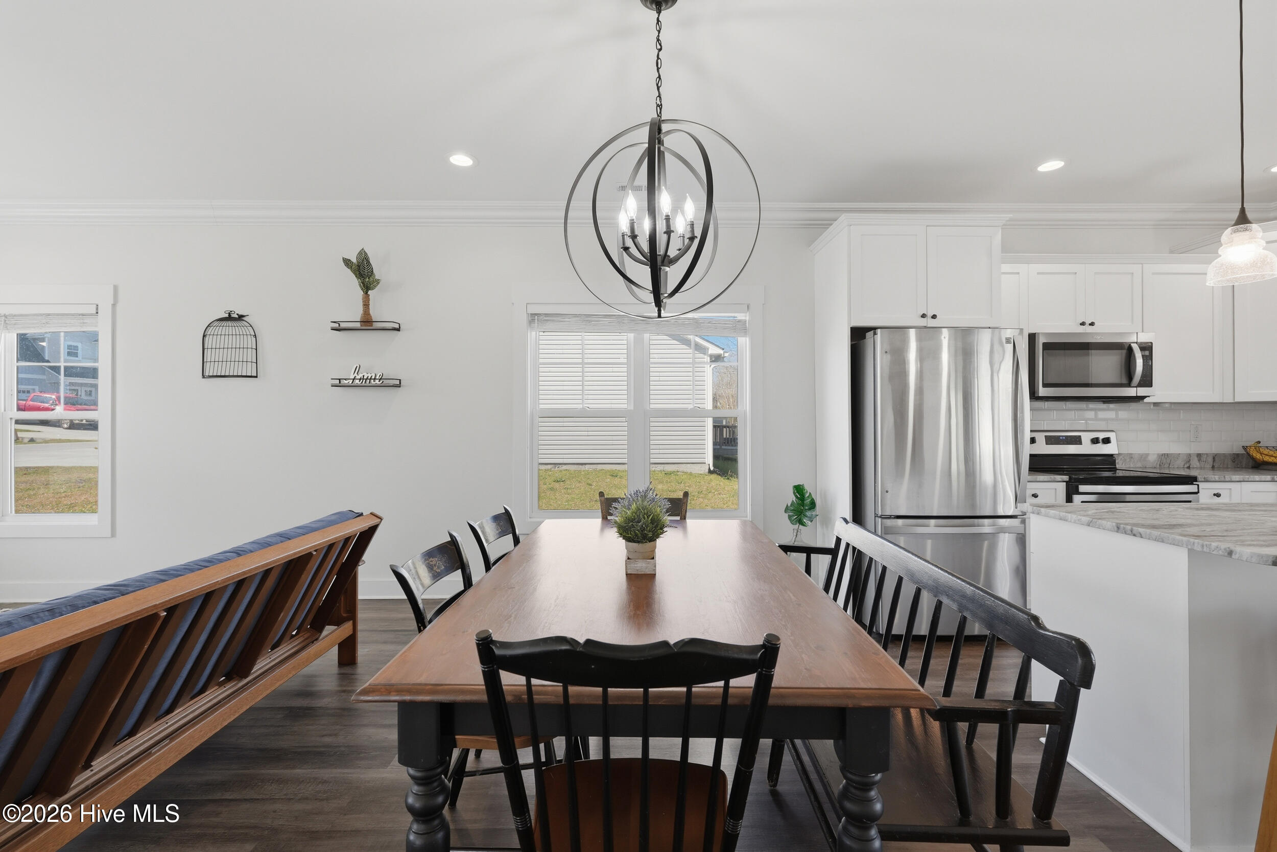 100562917 | Photo 11