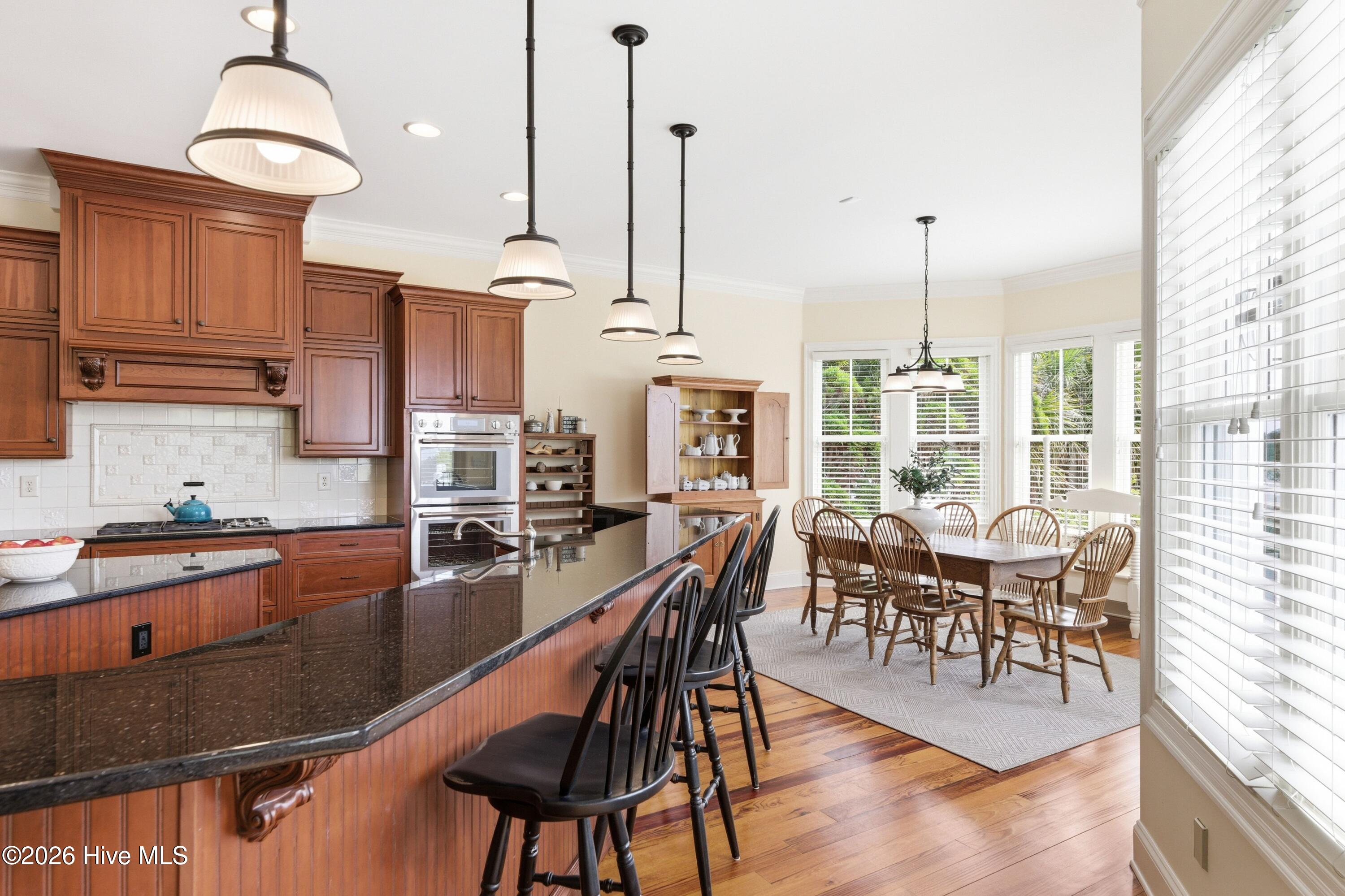 100564058 | Photo 21