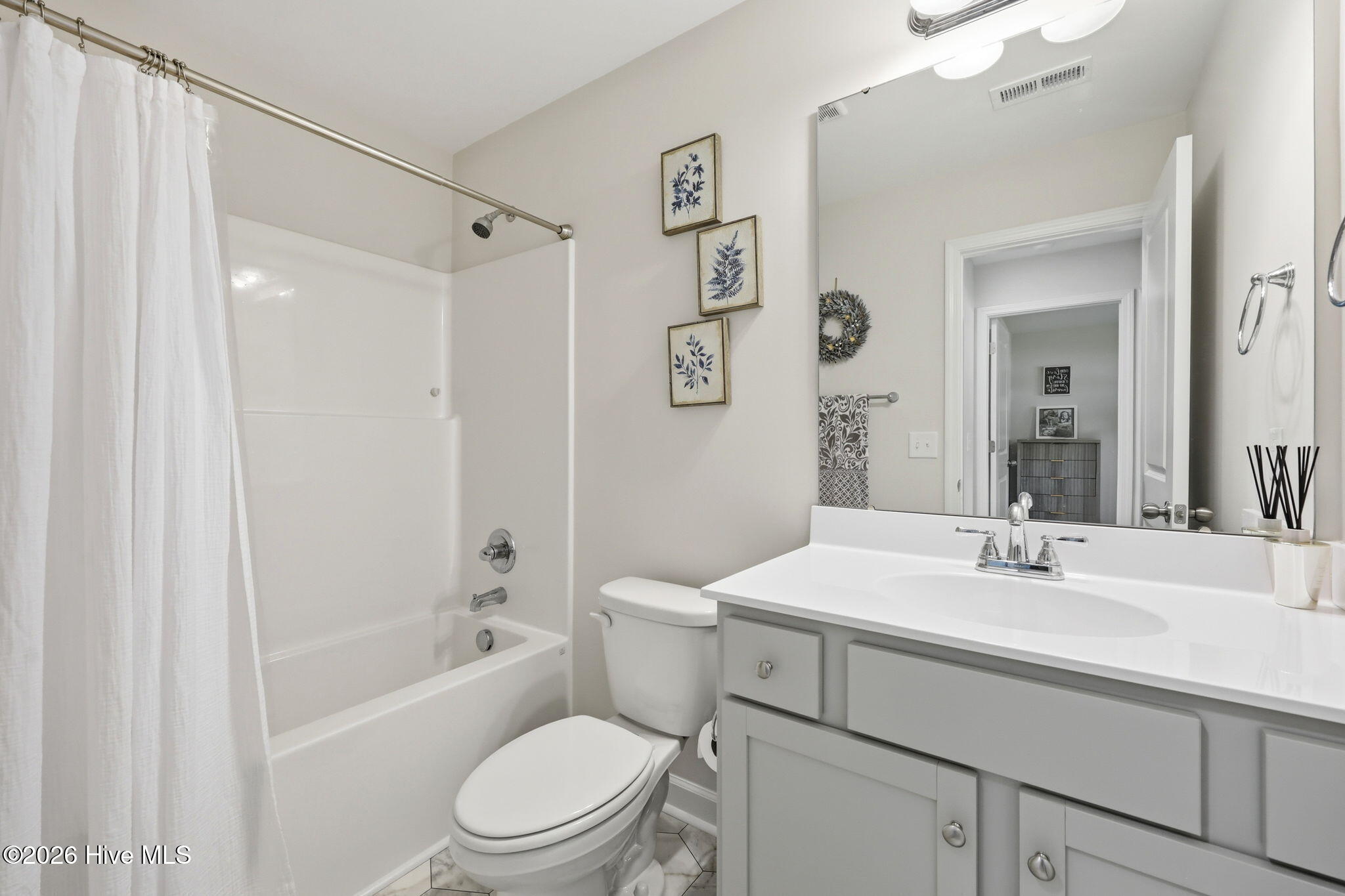 324 Cotton Hl Place,Hubert