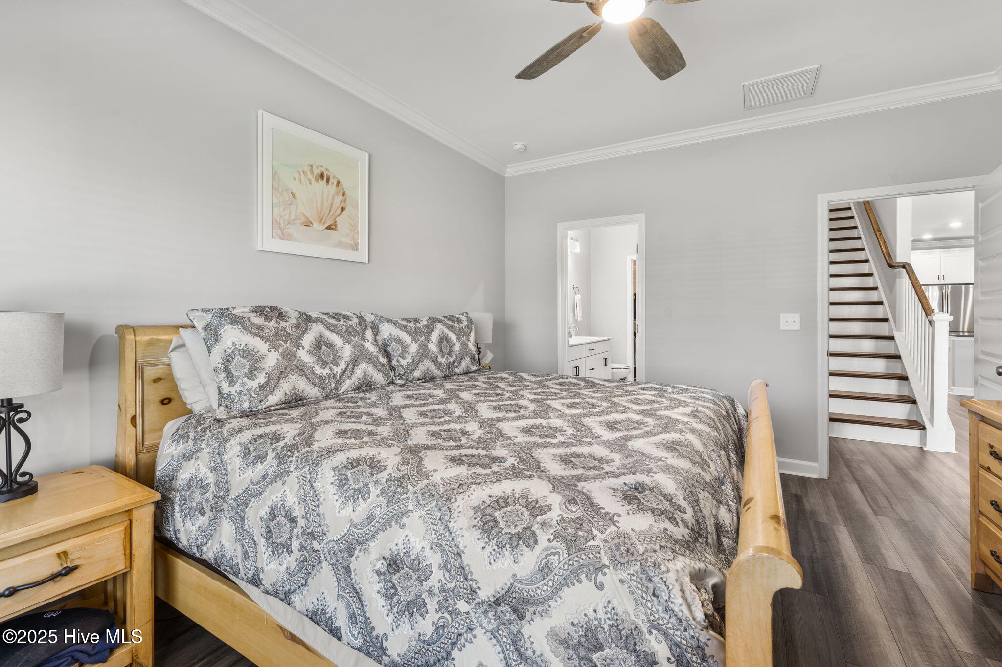 100514884 | Photo 18