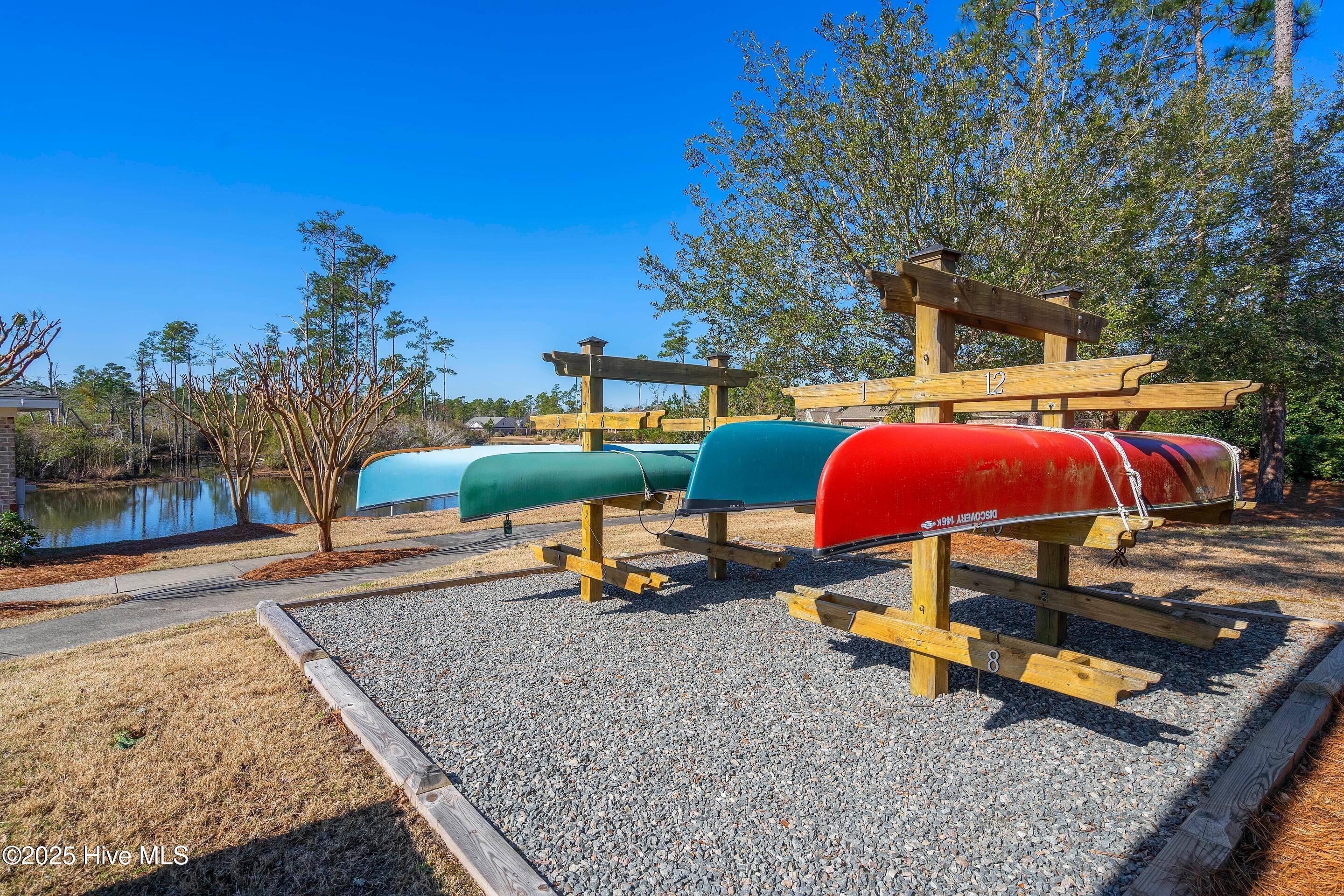 100527165 | Photo 49