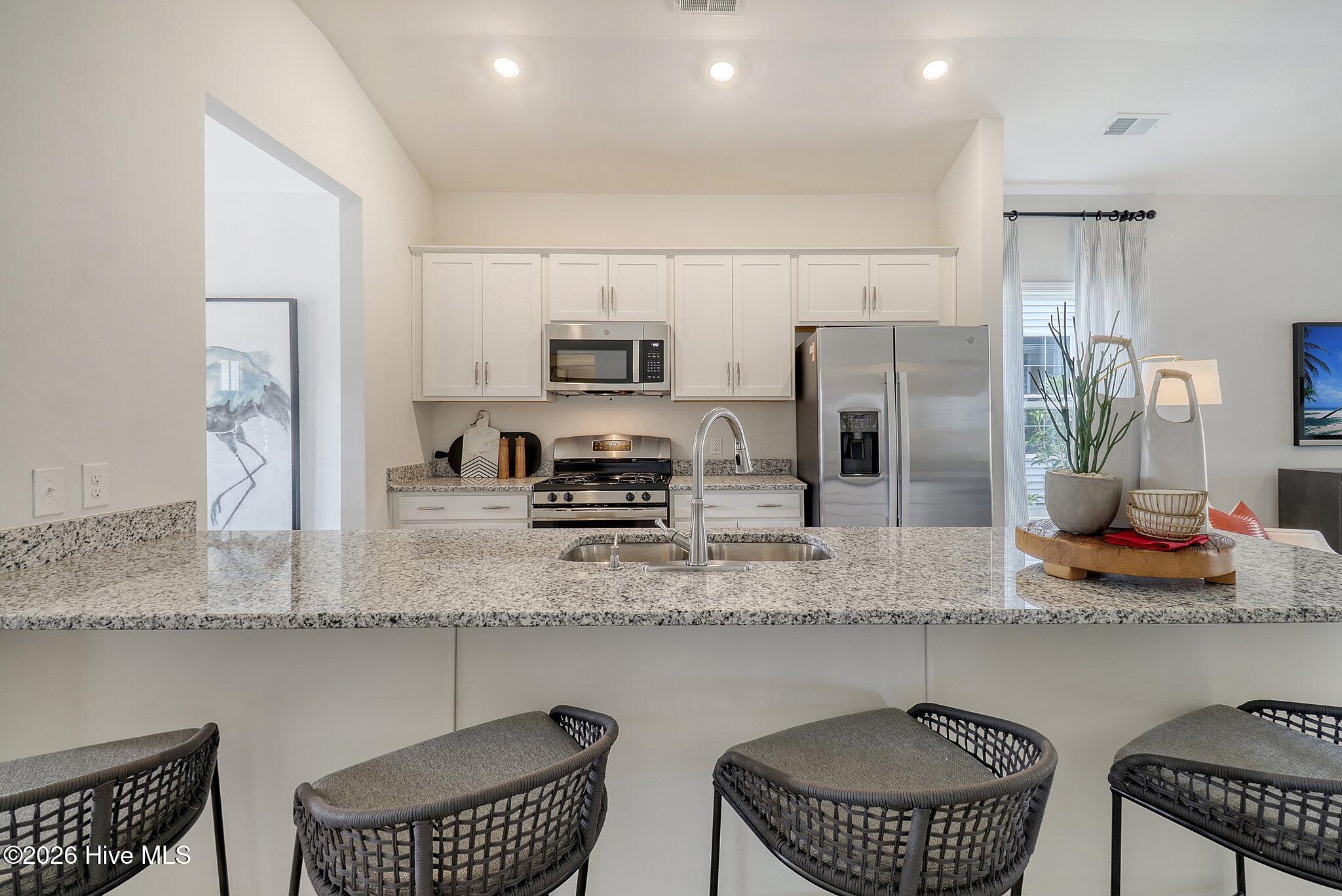 100551913 | Photo 10