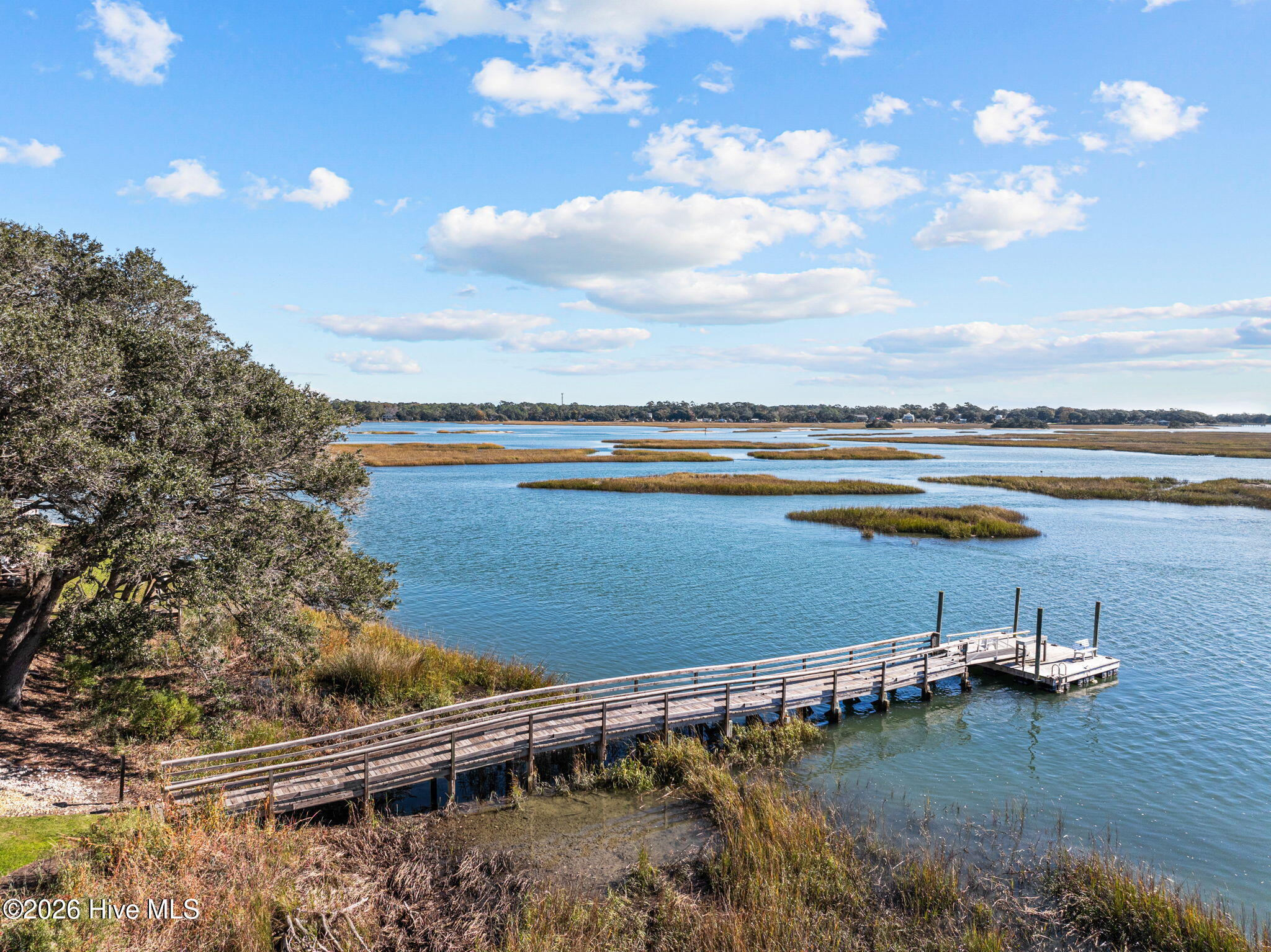 100532112 | Photo 36