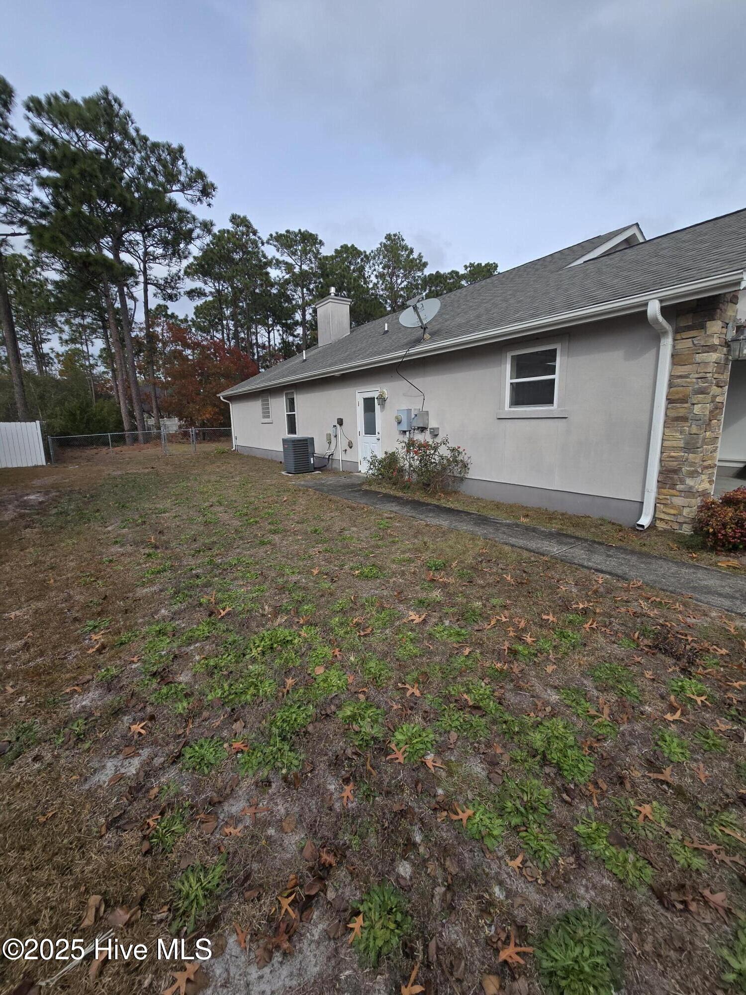 100543603 | Photo 38