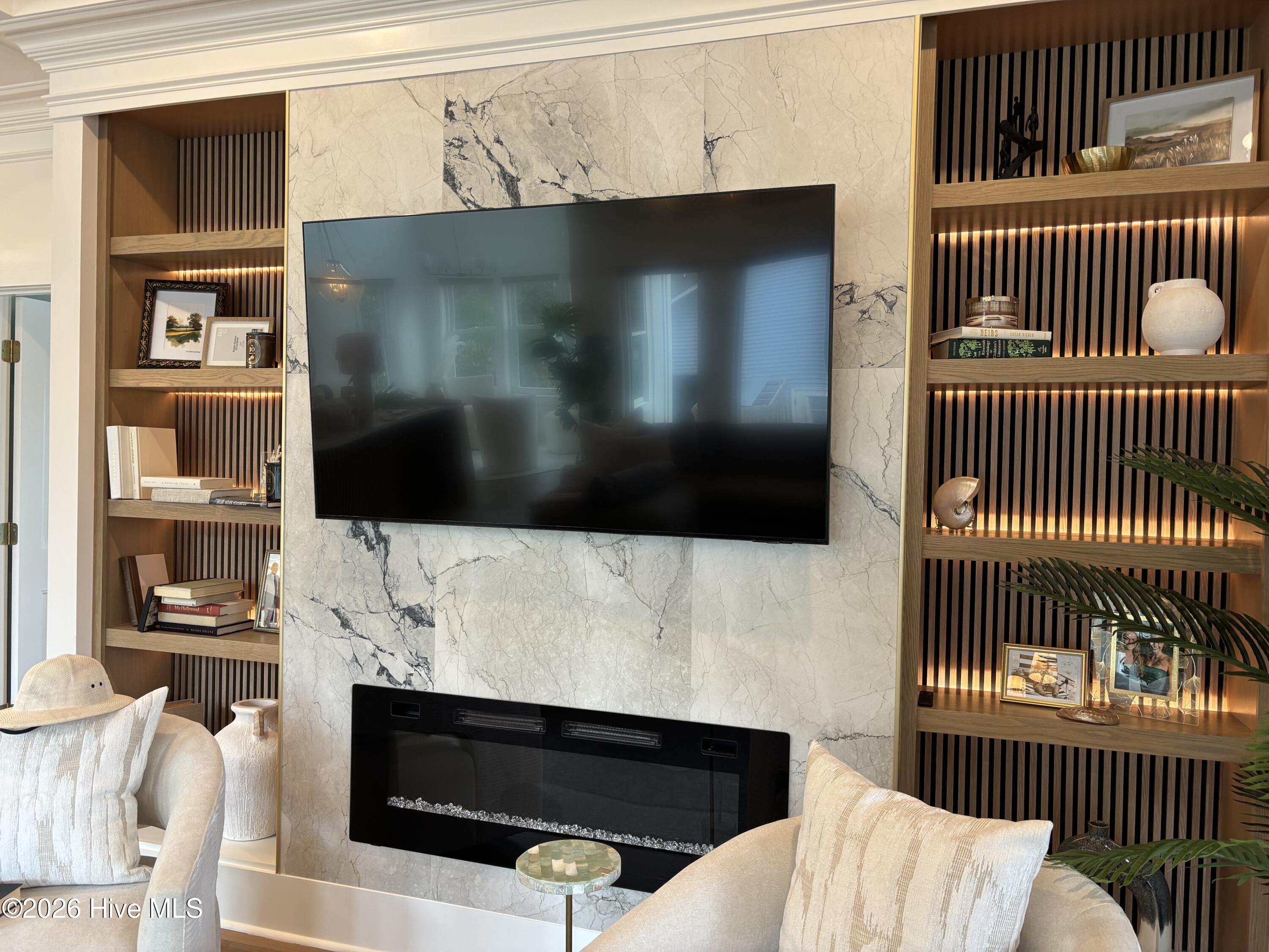 100516902 | Photo 53