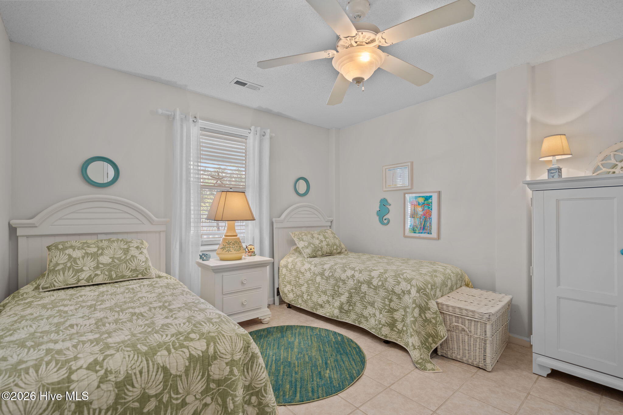 425 Sandman Drive, Kure Beach, NC 28449 – photo 8: 32-web-or-mls-DSC01732