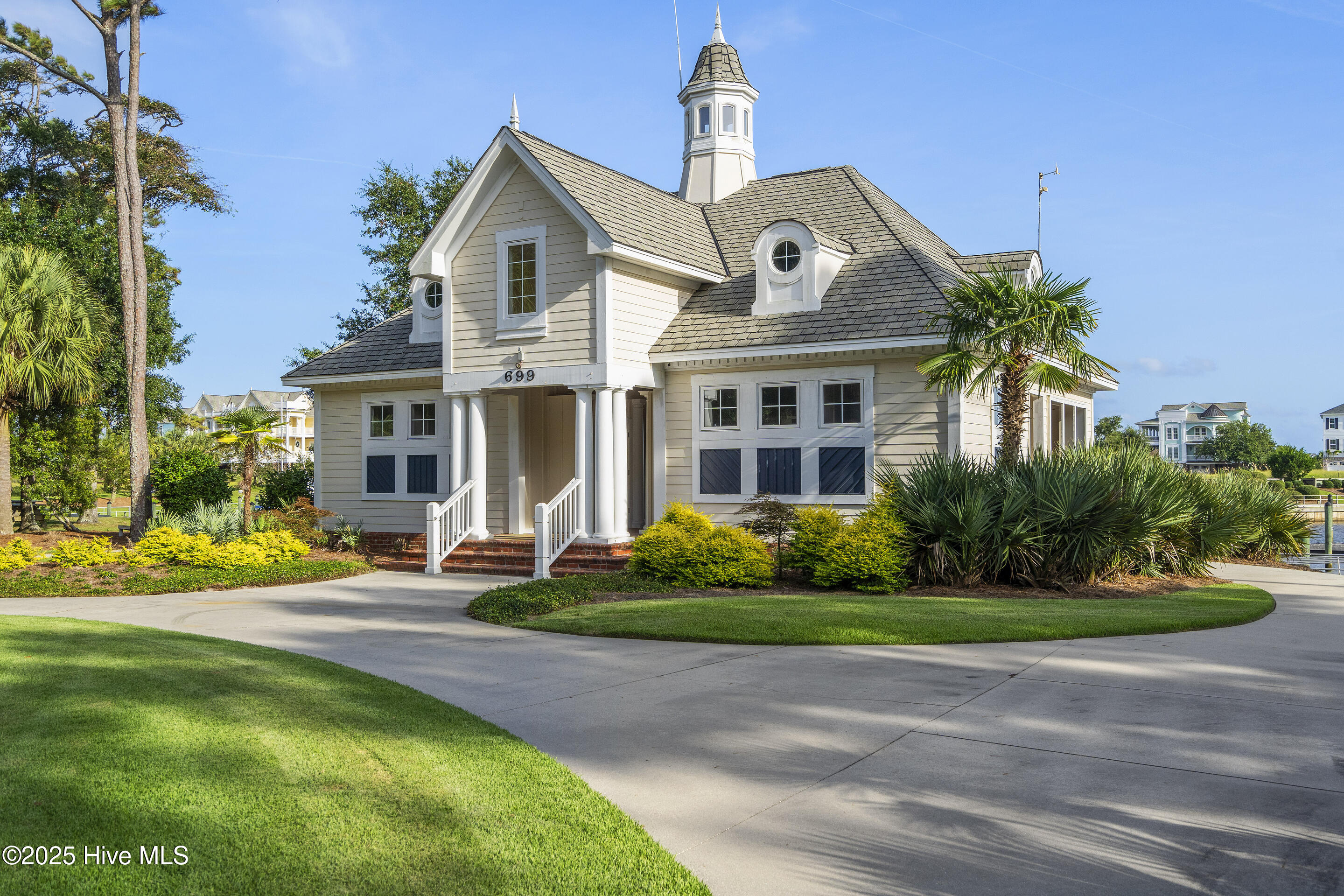 100495133 | Photo 13