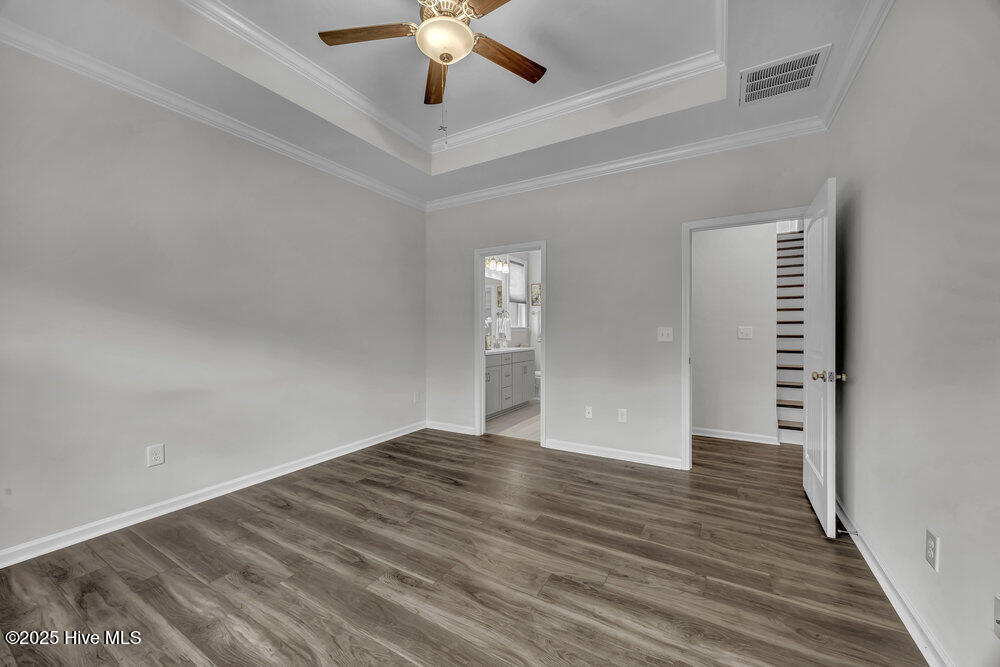 100517881 | Photo 14