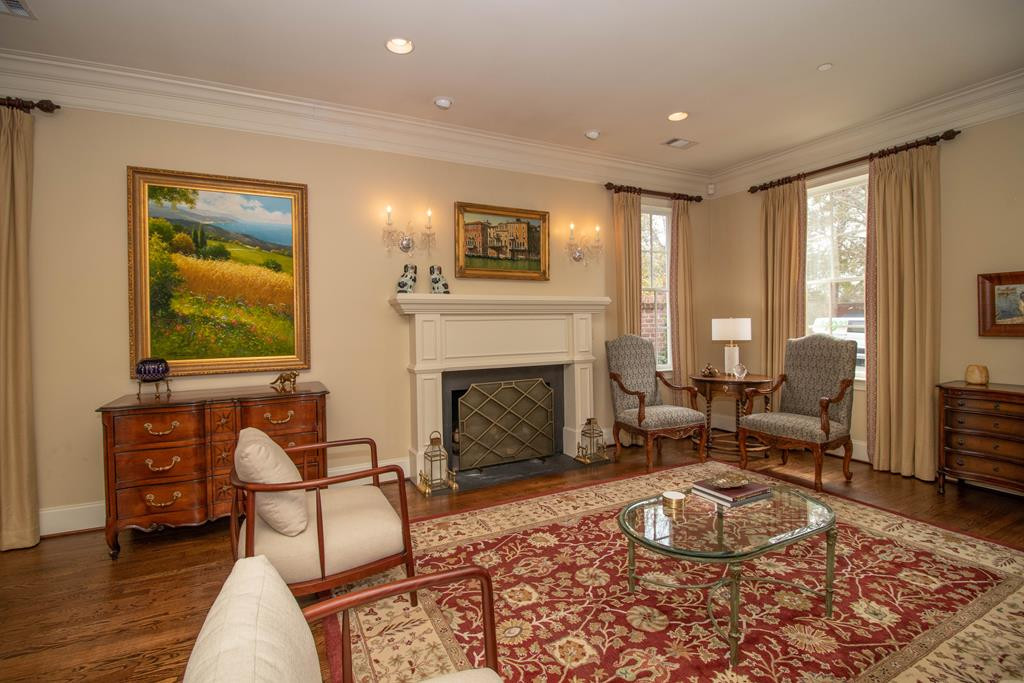 352 Park Avenue SW, Aiken, SC 29801 Listing Photo  6