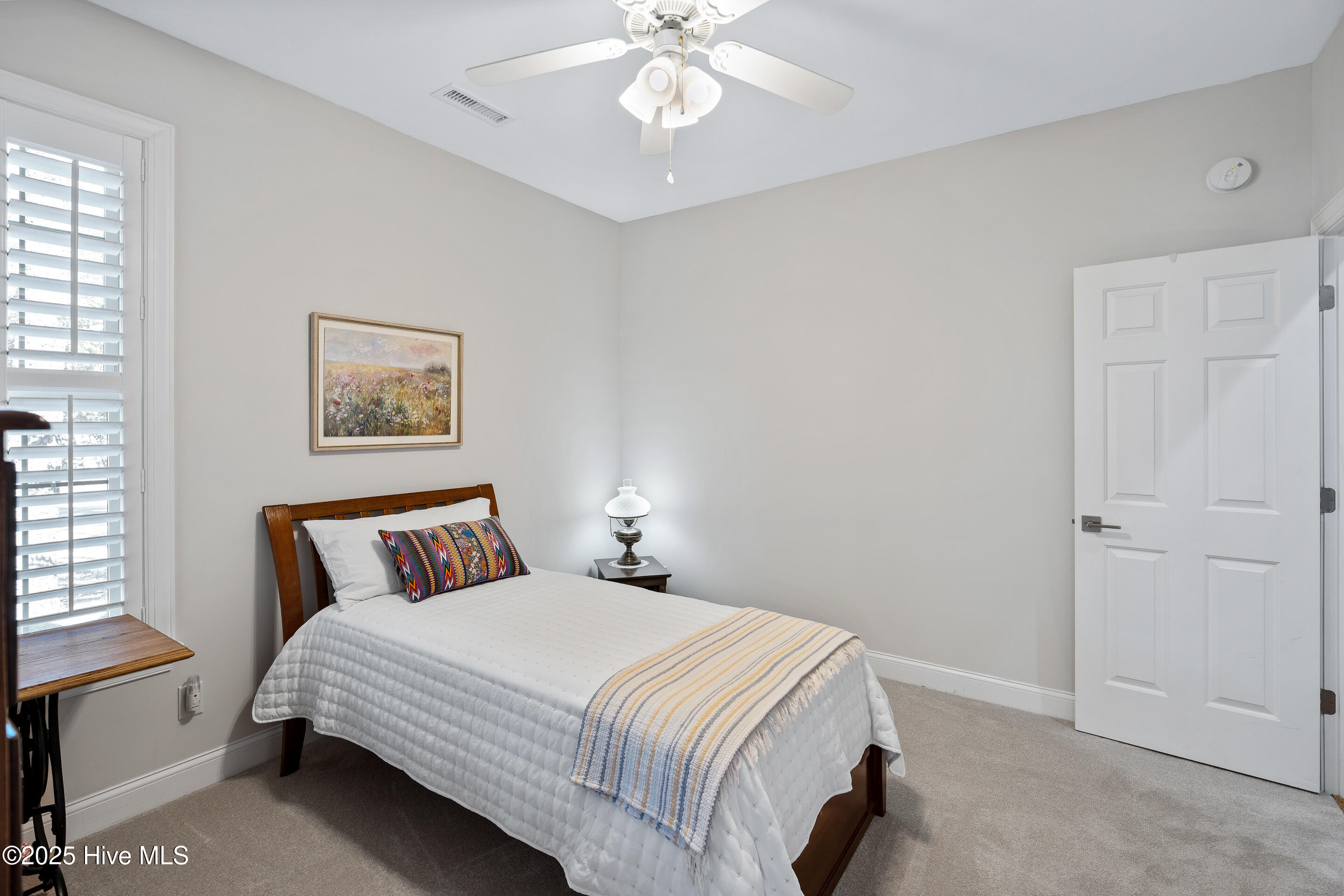 100535397 | Photo 40