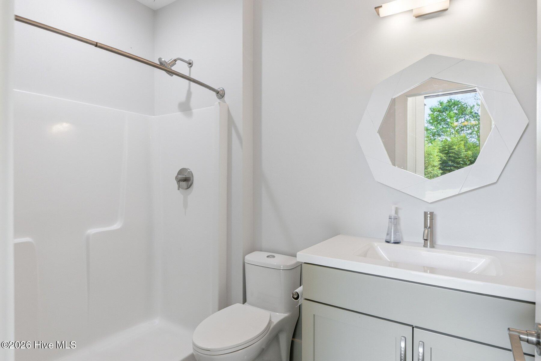 100566694 | Photo 49