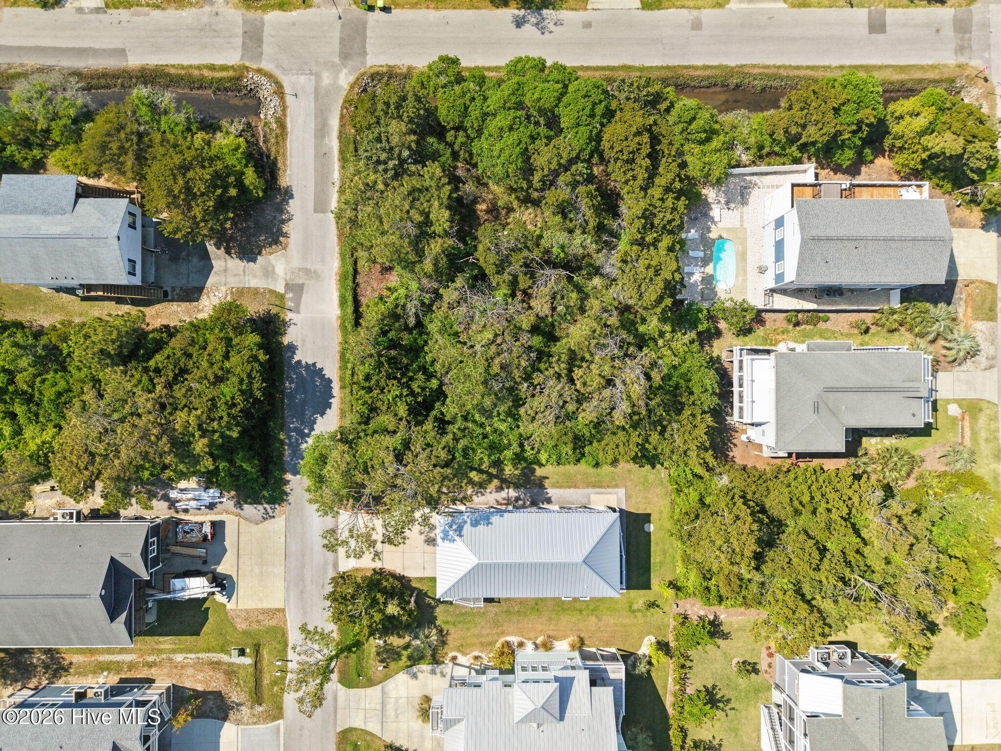 100570264 | Photo 10