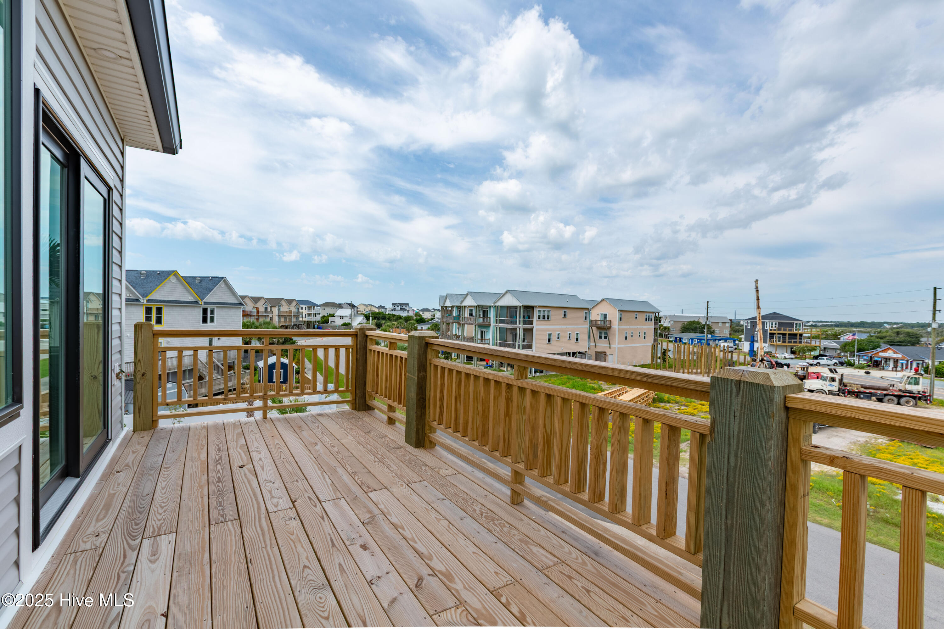 100474523 | Photo 54