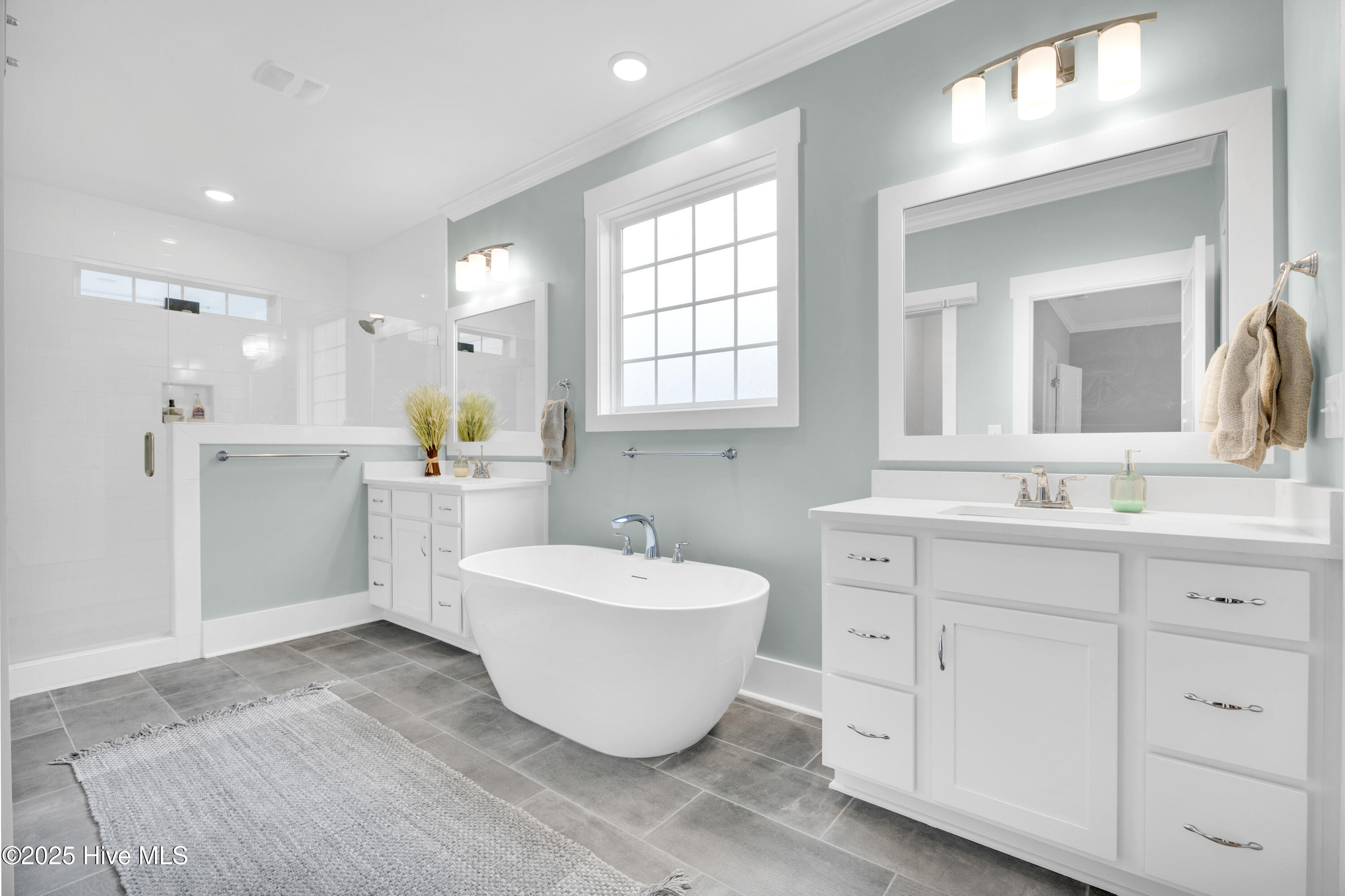 100488919 | Photo 20