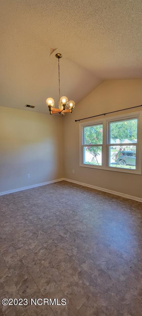 100544566 | Photo 15