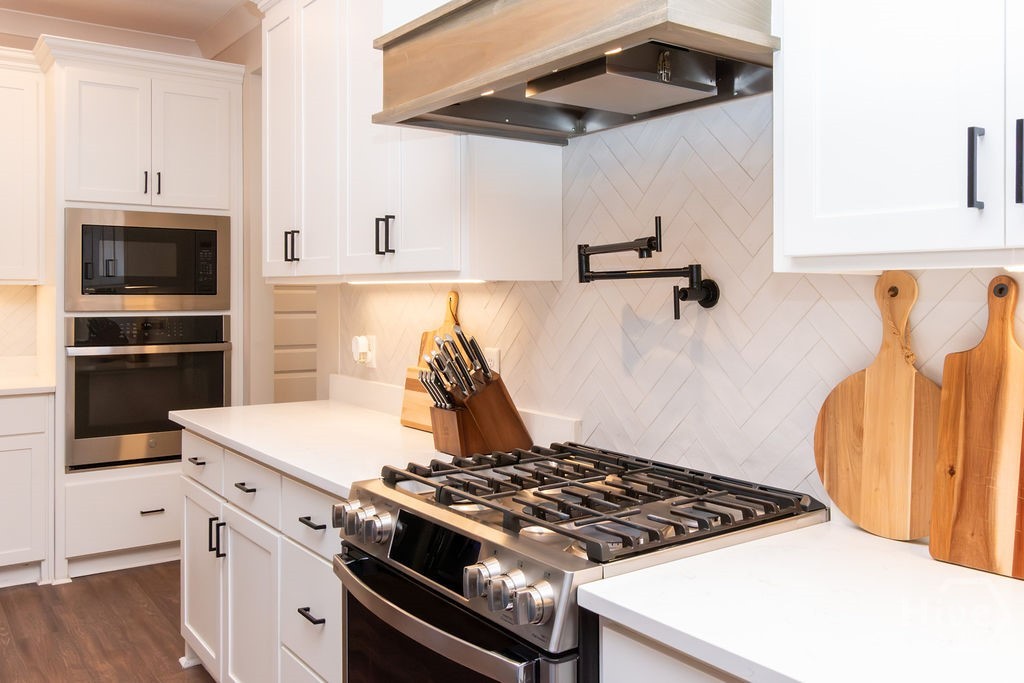 Gas Range with Pot Filler