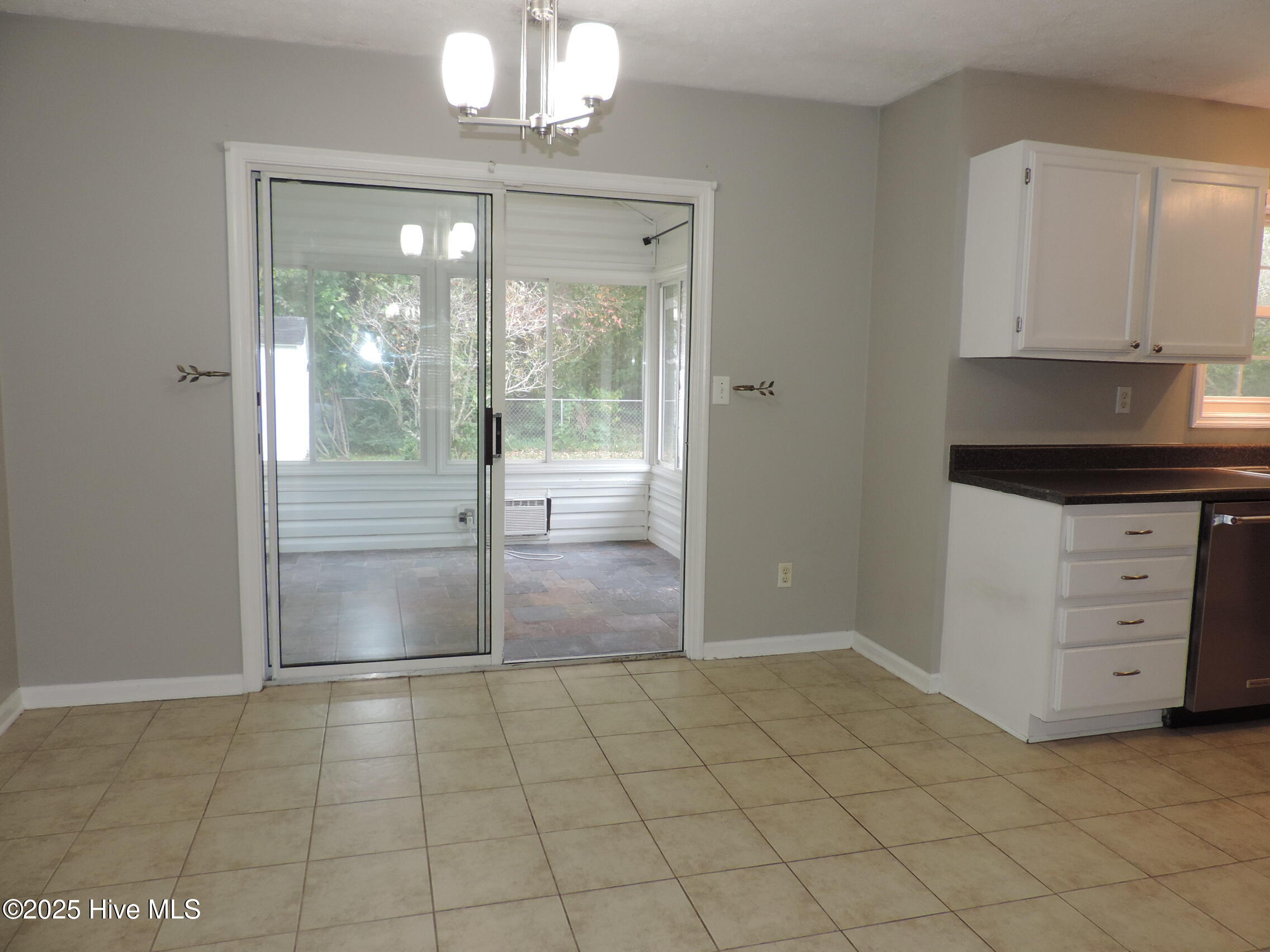 5801 County Line Road,New Bern