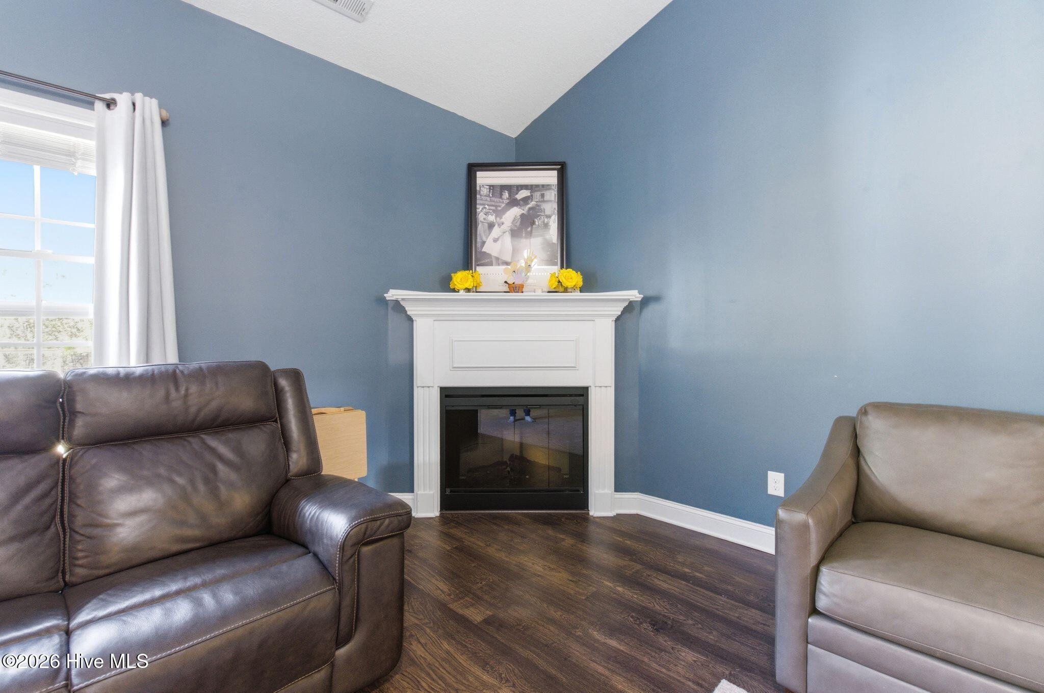 100558207 | Photo 10